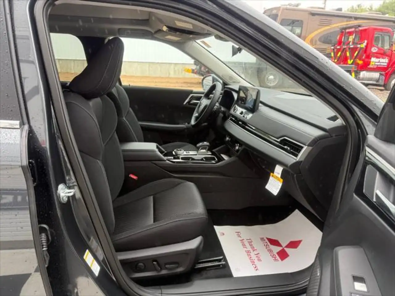 Mitsubishi Outlander снимка Mitsubishi Outlander