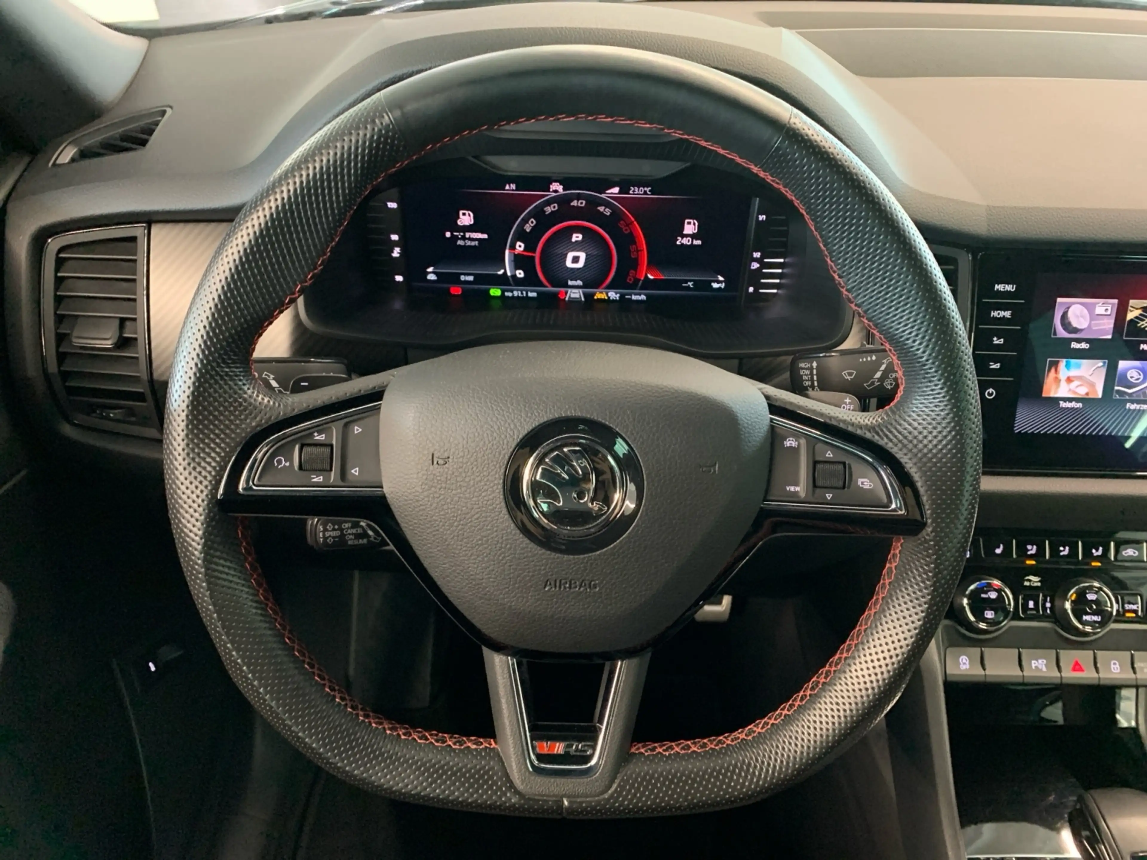 Skoda Kodiaq RS 2.0 TDI DSG AHK 360 STHZG CANTON KESSY NAVI — photo 15
