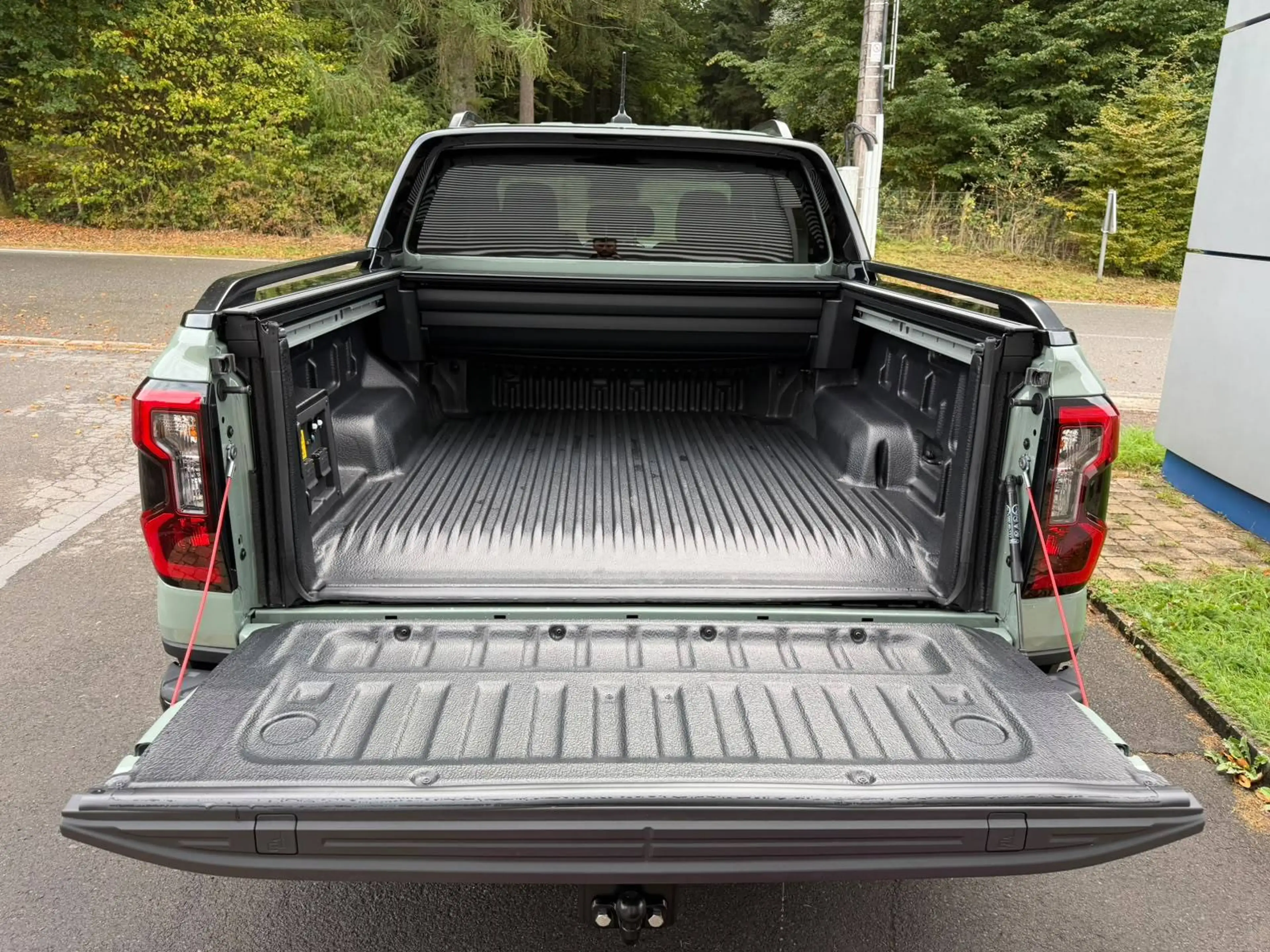 Ford Ranger PLATINUM 2.3i PHEV 281CH A10 + Rideau électrique & Pro Power 6.9kW — photo 9