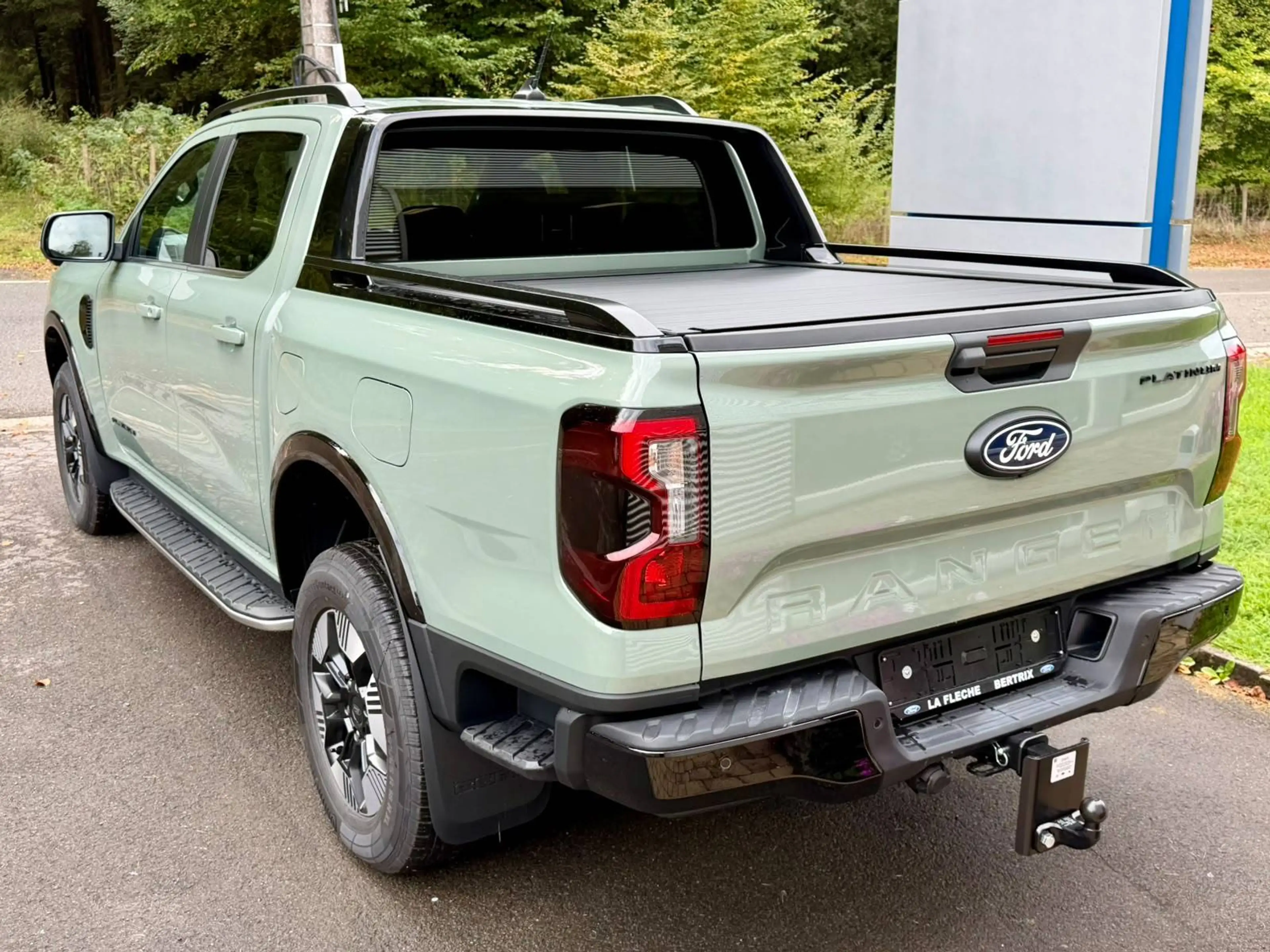 Ford Ranger PLATINUM 2.3i PHEV 281CH A10 + Rideau électrique & Pro Power 6.9kW — photo 4