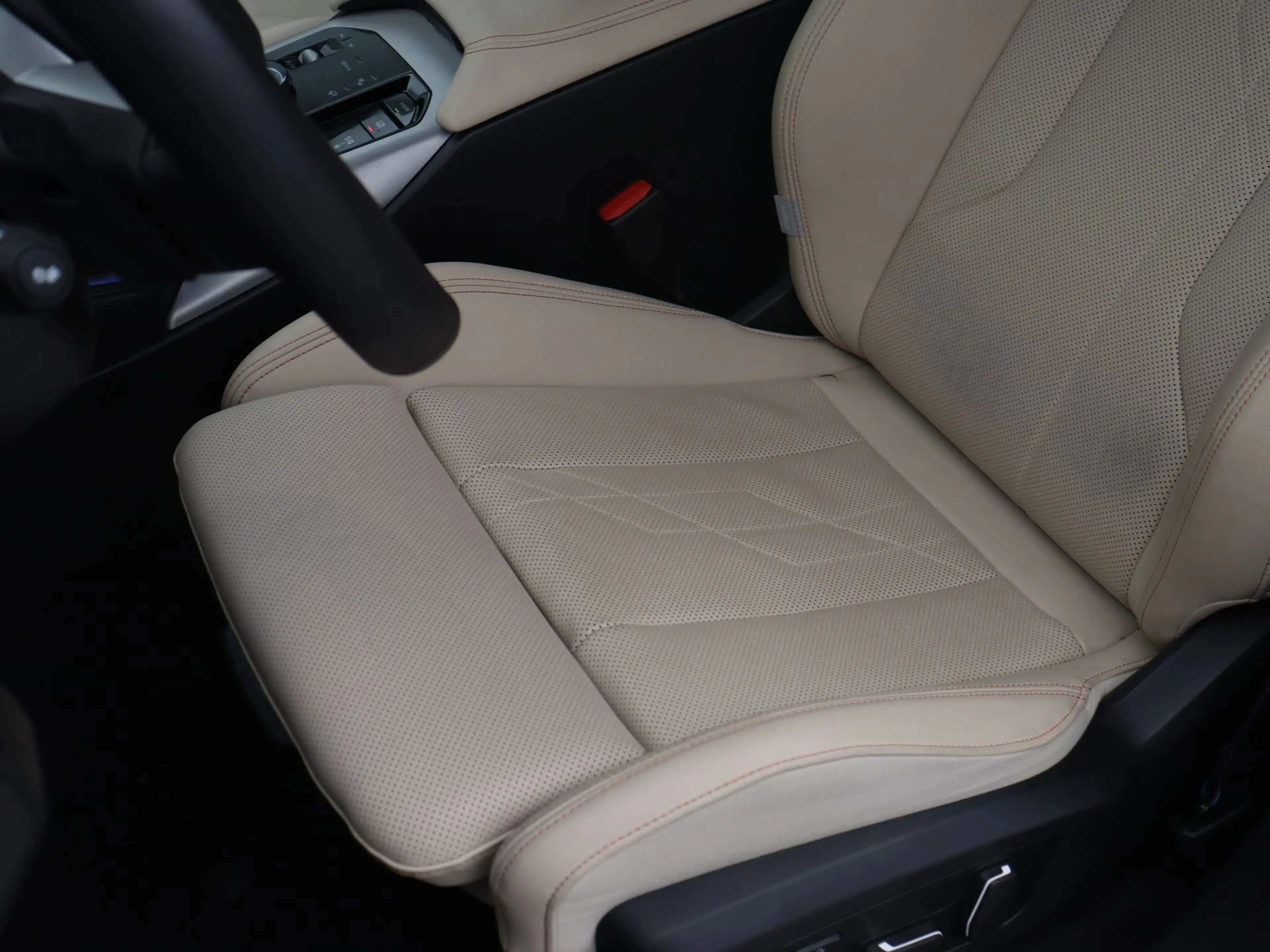 BMW X3 30e xDrive — photo 15