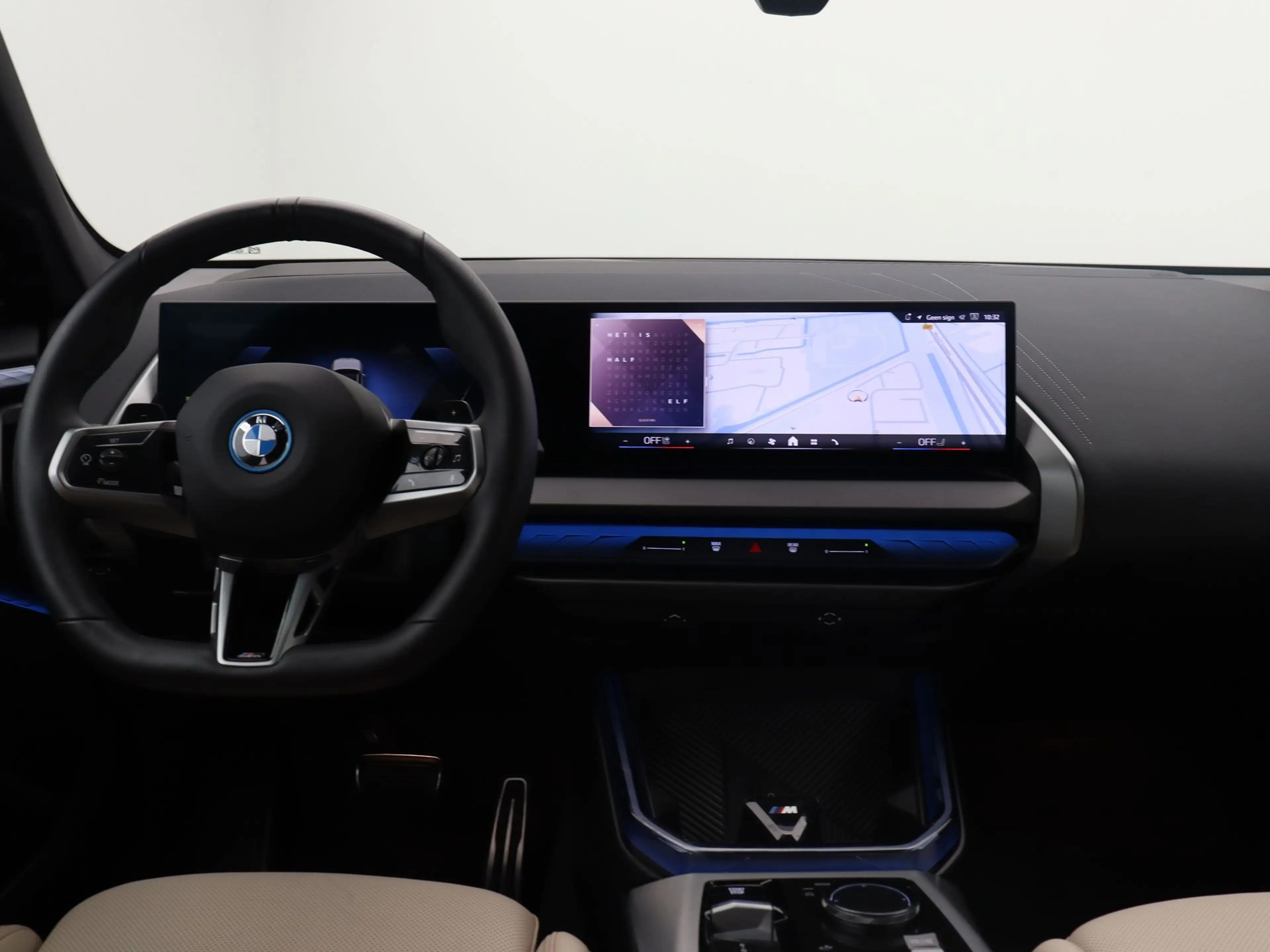 BMW X3 30e xDrive — photo 13