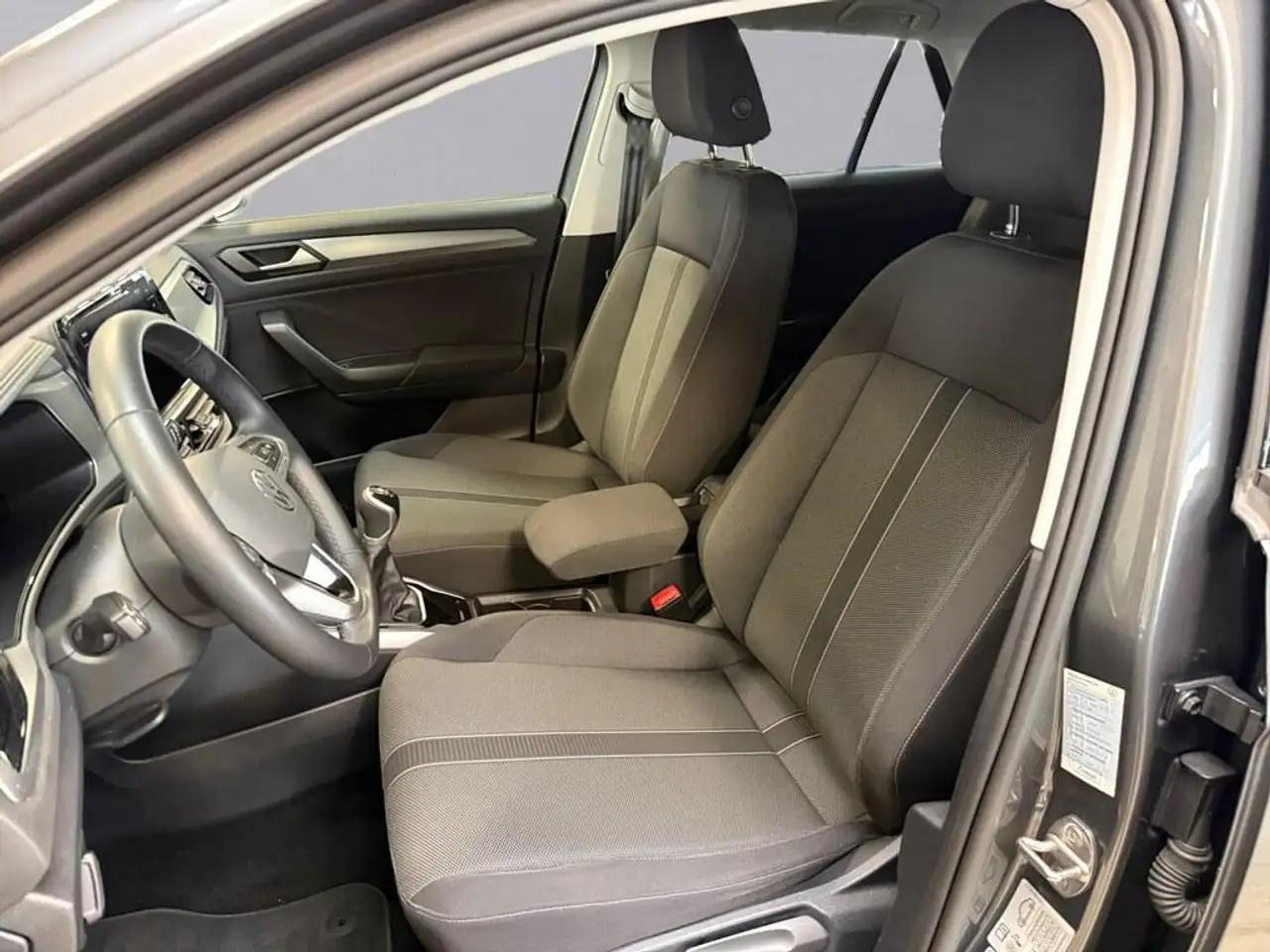 Volkswagen T-Roc 1.0 tsi Life 10