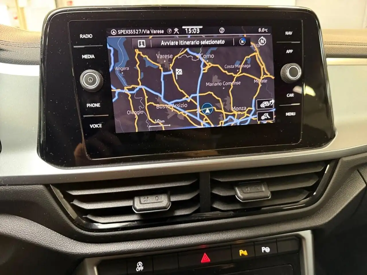 Volkswagen T-Roc 1.0 tsi Life 21