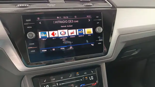 Volkswagen Touran view 8