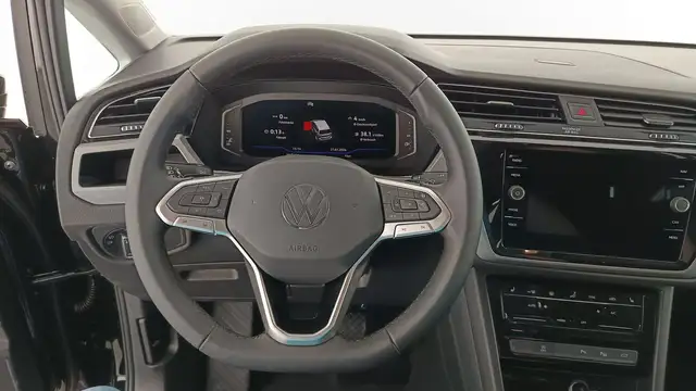 Volkswagen Touran view 14