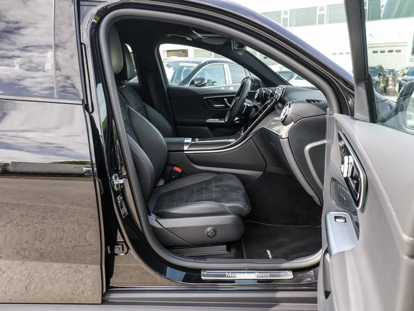 Mercedes-Benz GLC 220 d 4M Coupé AMG-Sport/360/Pano/AHK/Night Schwarz - 2