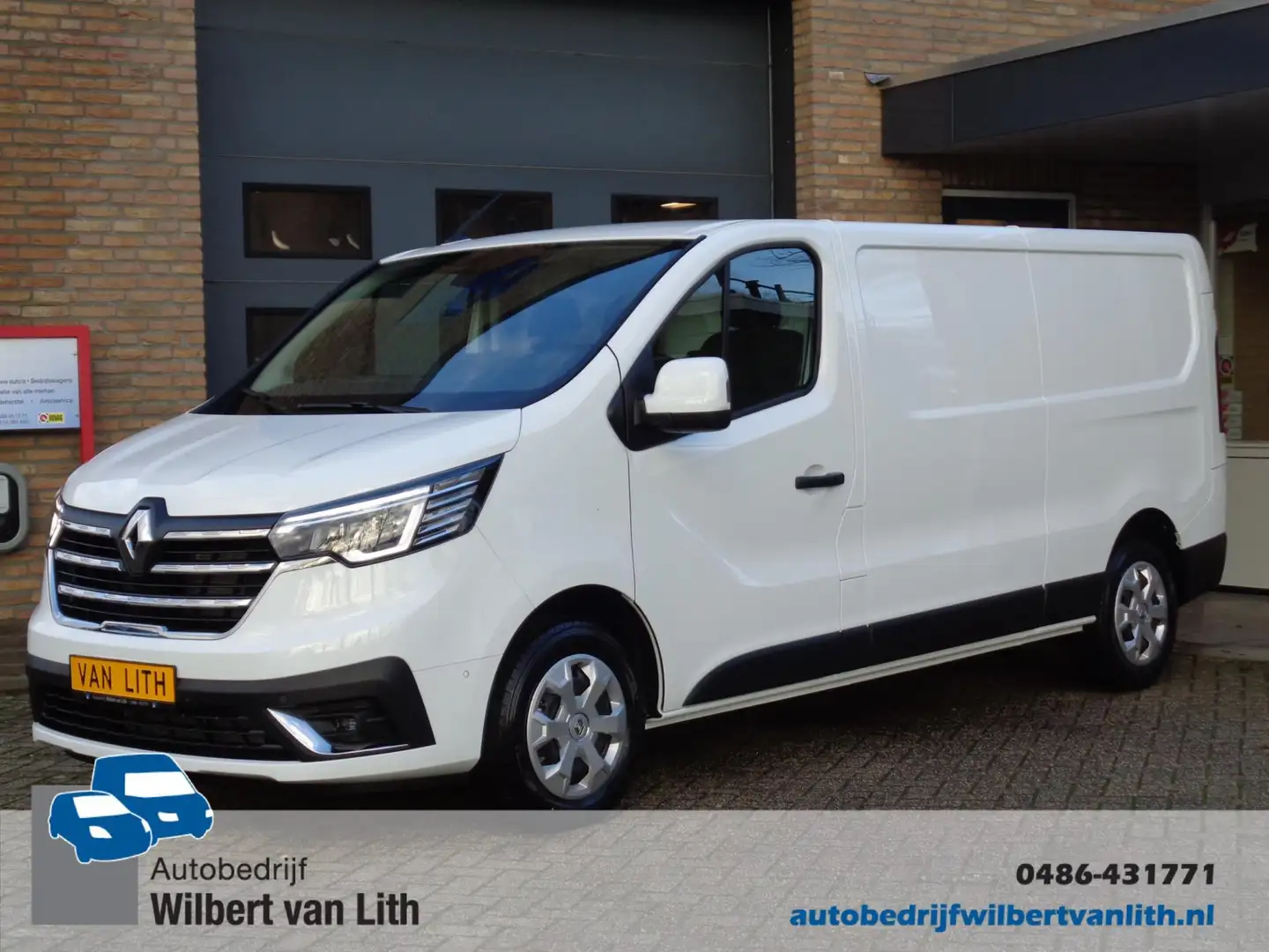 Renault Trafic T30 L2H1 130 PK WORK EDITION