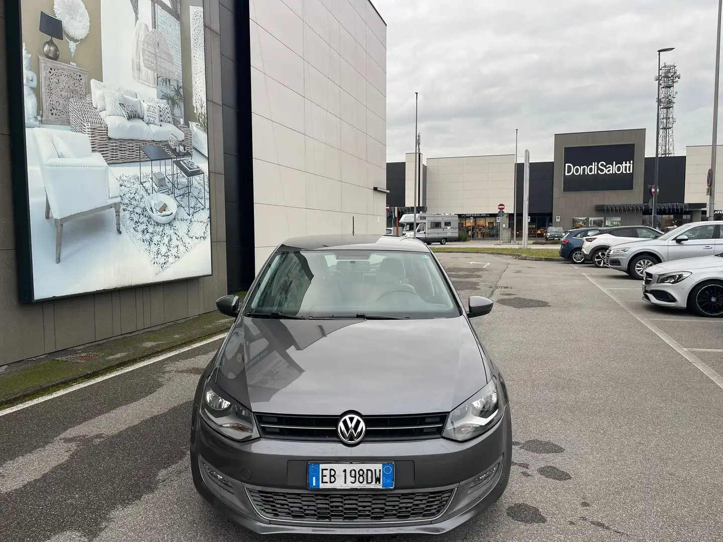 Volkswagen Polo 5p 1.6 tdi Highline 90cv dsg Gris - 2