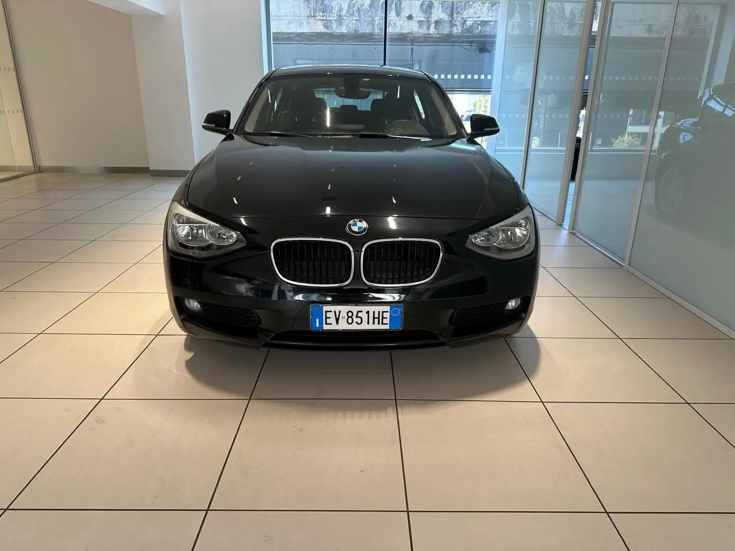 BMW 116 Serie 1 F/20-21 2011 116d 3p eff.dynamics Urban Nero - 2