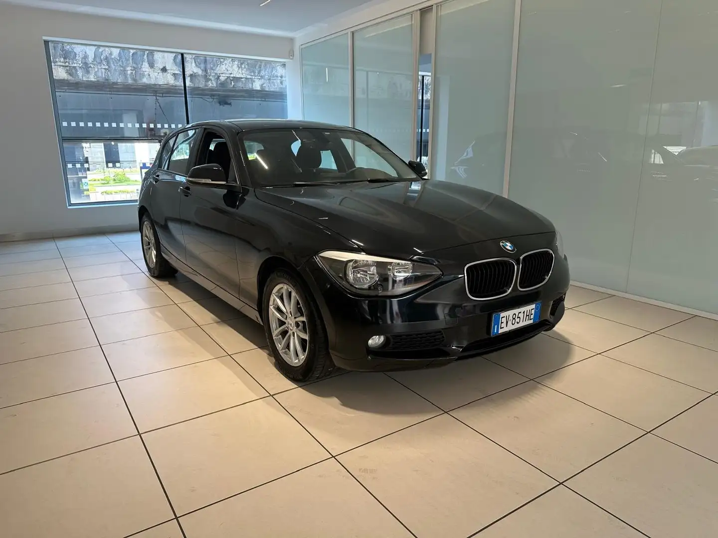 BMW 116 Serie 1 F/20-21 2011 116d 3p eff.dynamics Urban Nero - 1
