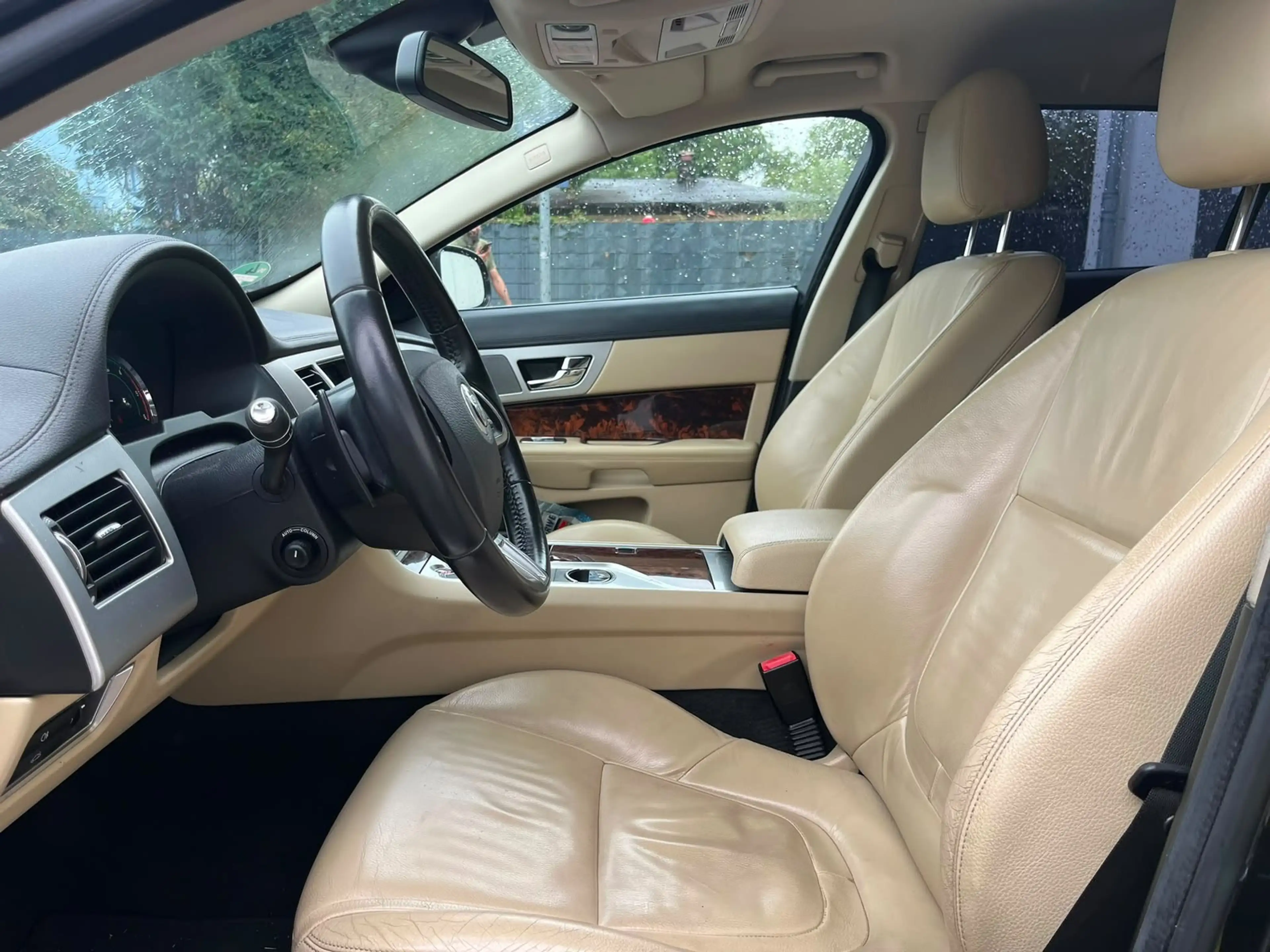 Jaguar XF 2.2 Sportbrake Automatik *LEDER+KAMERA+NAVI* 2013 — photo 8