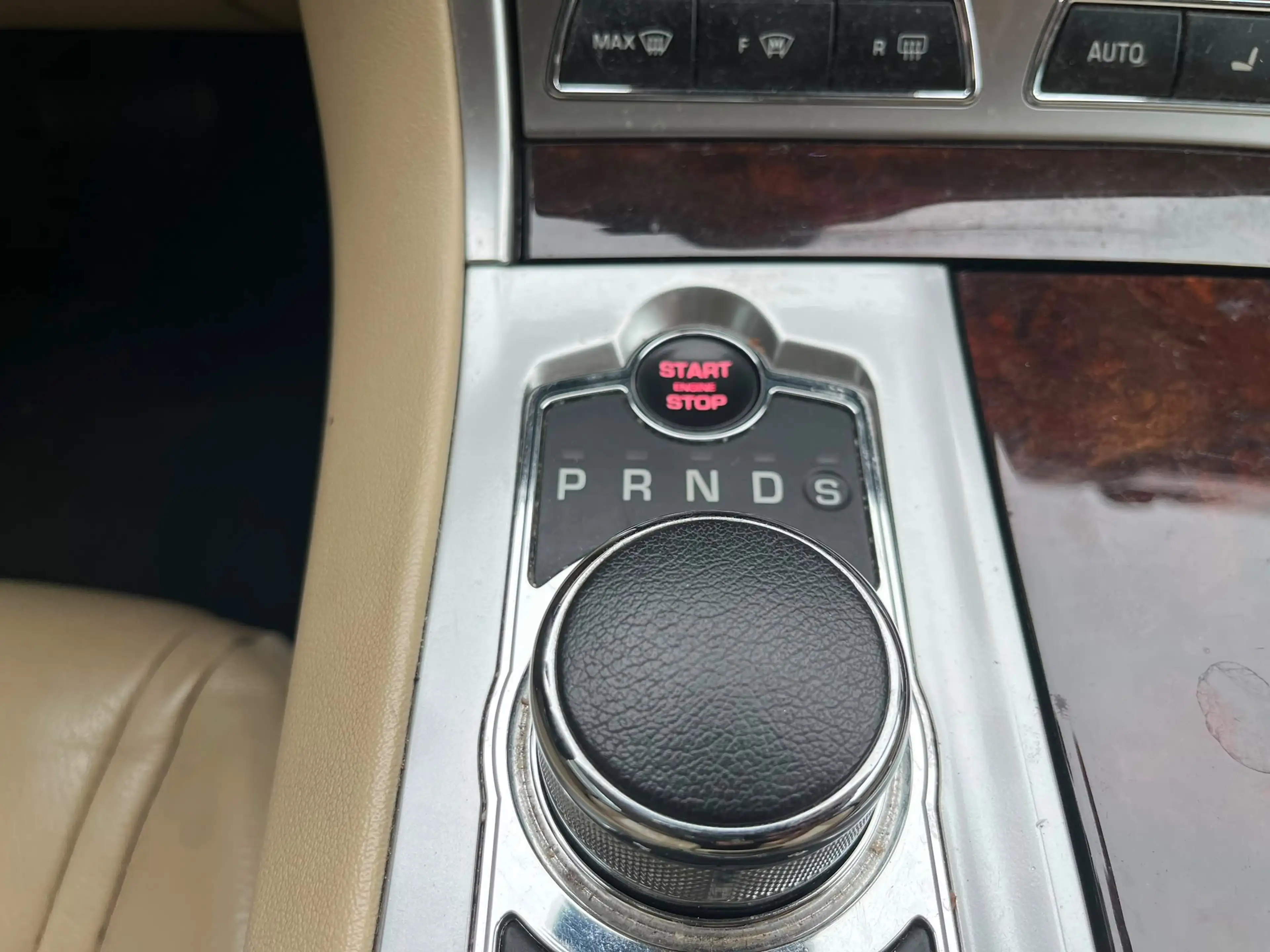 Jaguar XF 2.2 Sportbrake Automatik *LEDER+KAMERA+NAVI* 2013 — photo 14