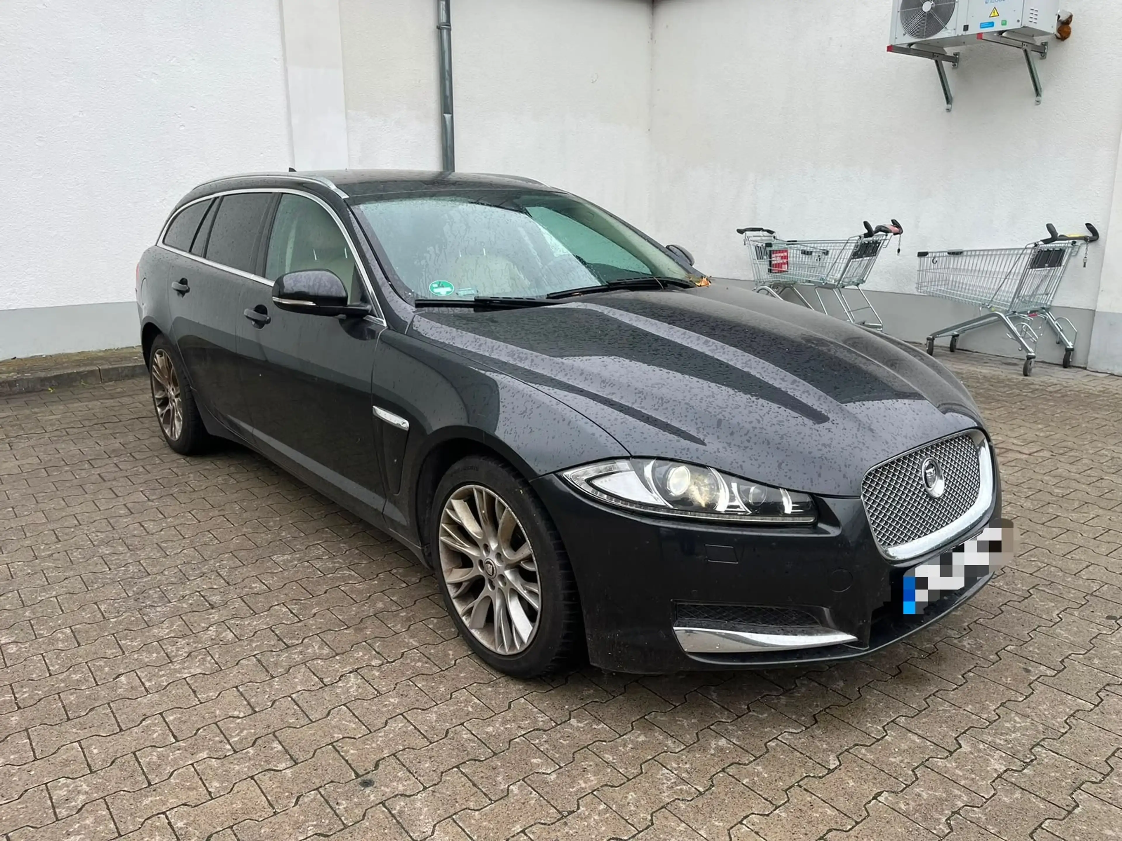 Jaguar XF 2.2 Sportbrake Automatik *LEDER+KAMERA+NAVI* 2013 — photo 2