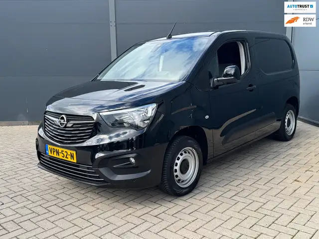 Opel Combo 1.5D L1H1 / Camera / Carplay / 3 Zits / Trekhaak /