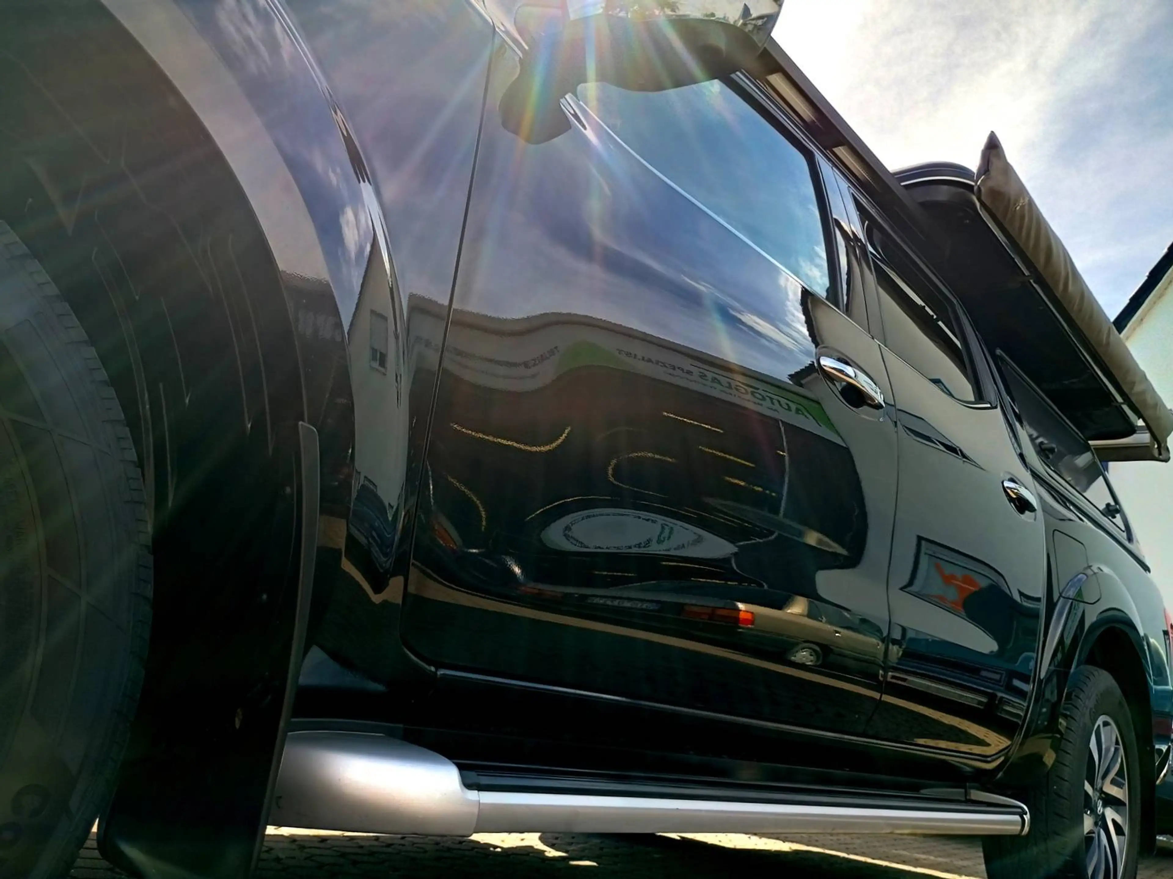 Nissan NP300 N-Connecta Double Cab 4x4 mit Adventure Overland Umbau — photo 8