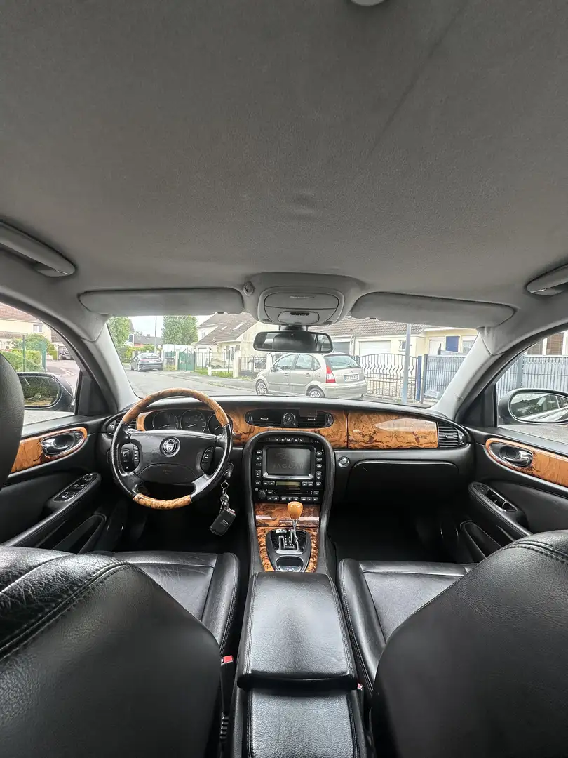 Jaguar XJ6 V6 2.7 D - 207 Bi-Turbo Executive A - 2