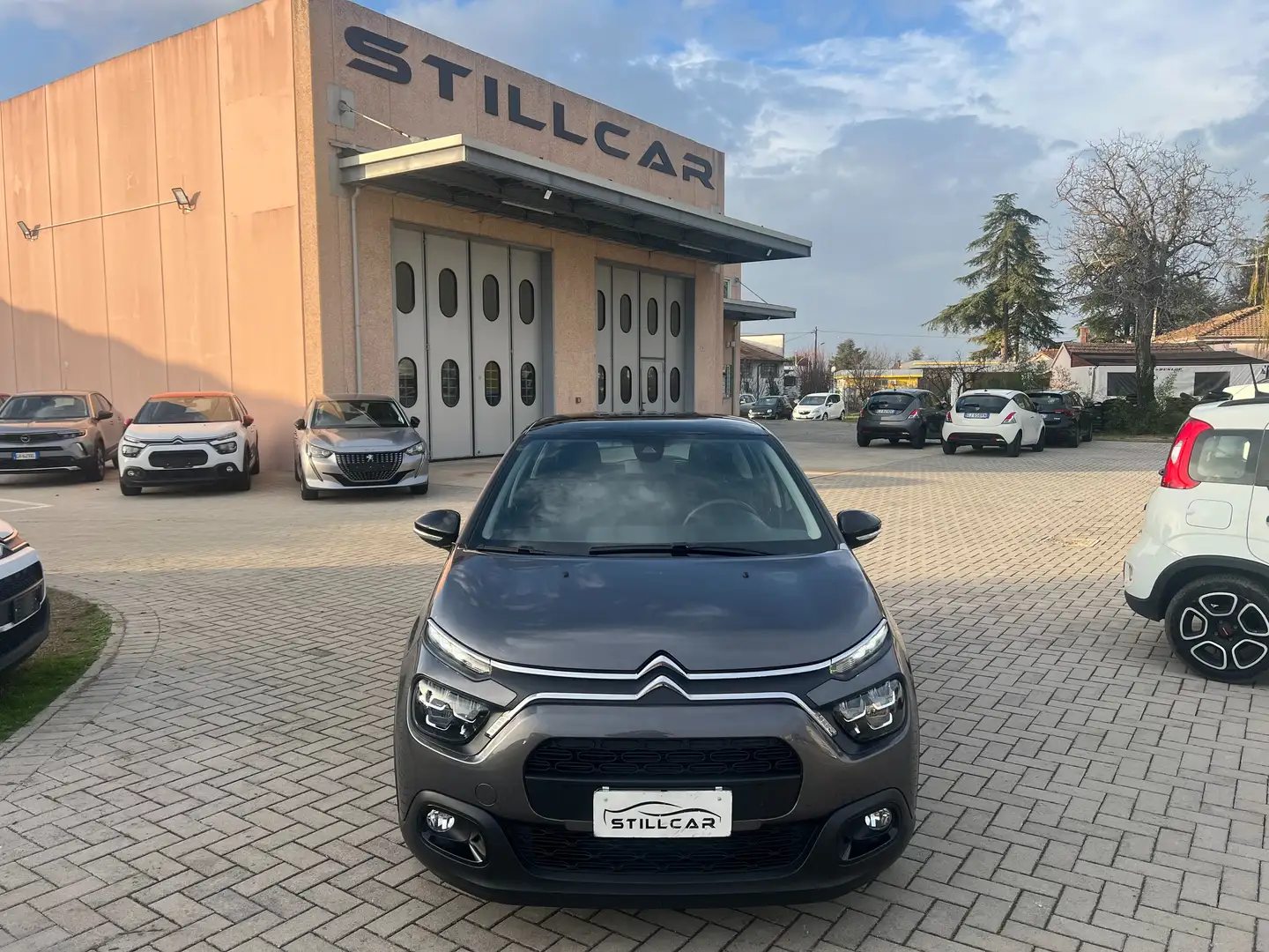 Citroen C3 C3 1.2 puretech Shine neopatentati Grigio - 2