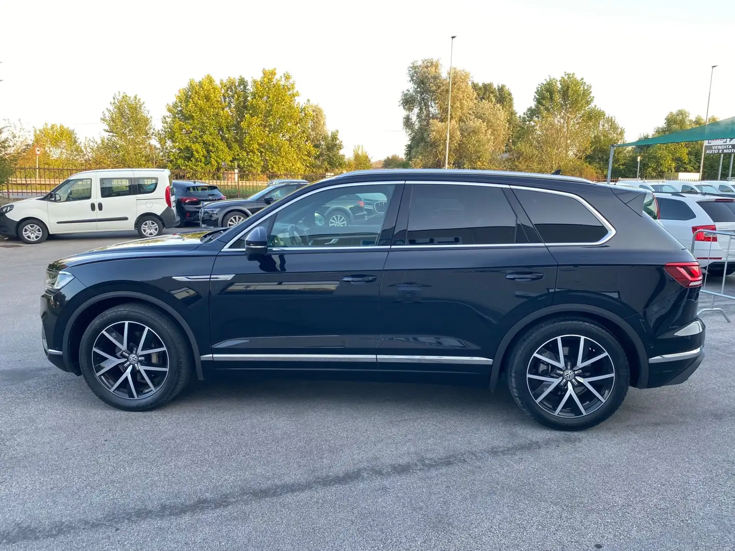 Volkswagen Touareg Touareg 3.0 V6 TDI SCR Advanced Negro - 2