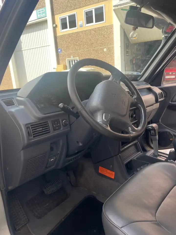 Mitsubishi Pajero Cuero ,techo Solar ,aire ,cirrre 7 Plazas, foto 8