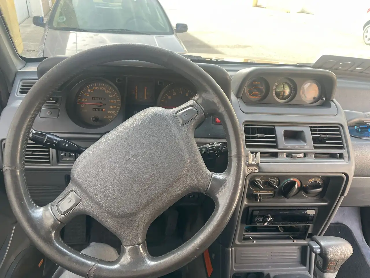 Mitsubishi Pajero Cuero ,techo Solar ,aire ,cirrre 7 Plazas, foto 6