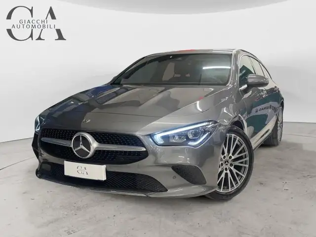 Mercedes-Benz CLA 200 d Executive auto shooting brake