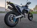 Husqvarna 701 Supermoto Blanc - thumbnail 3