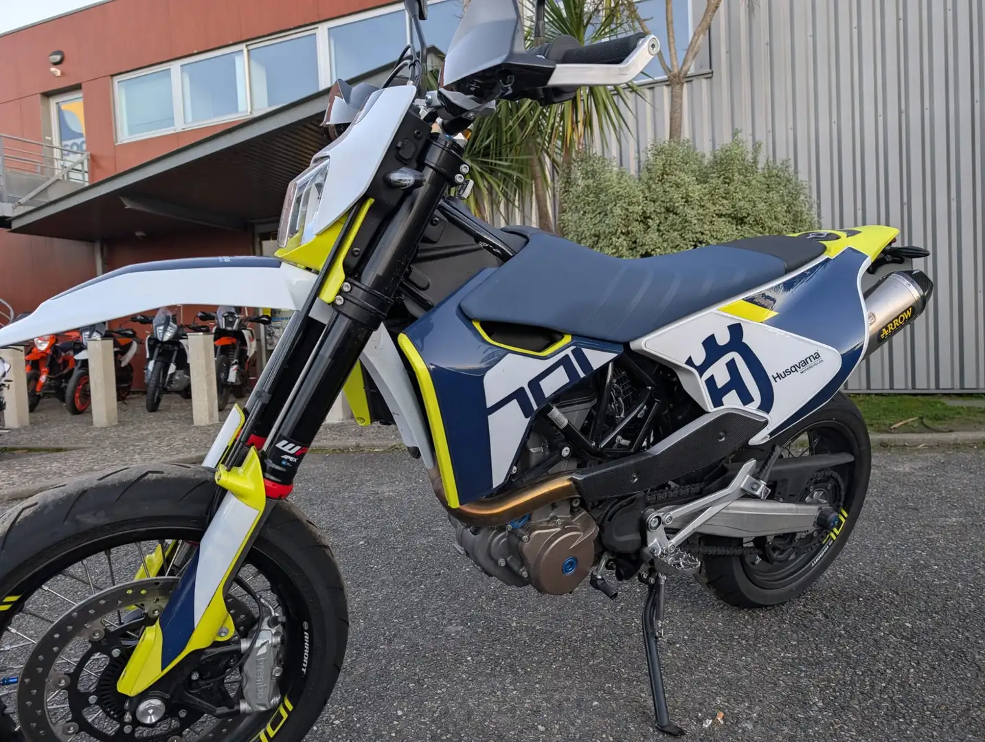 Husqvarna 701 Supermoto Blanc - 2