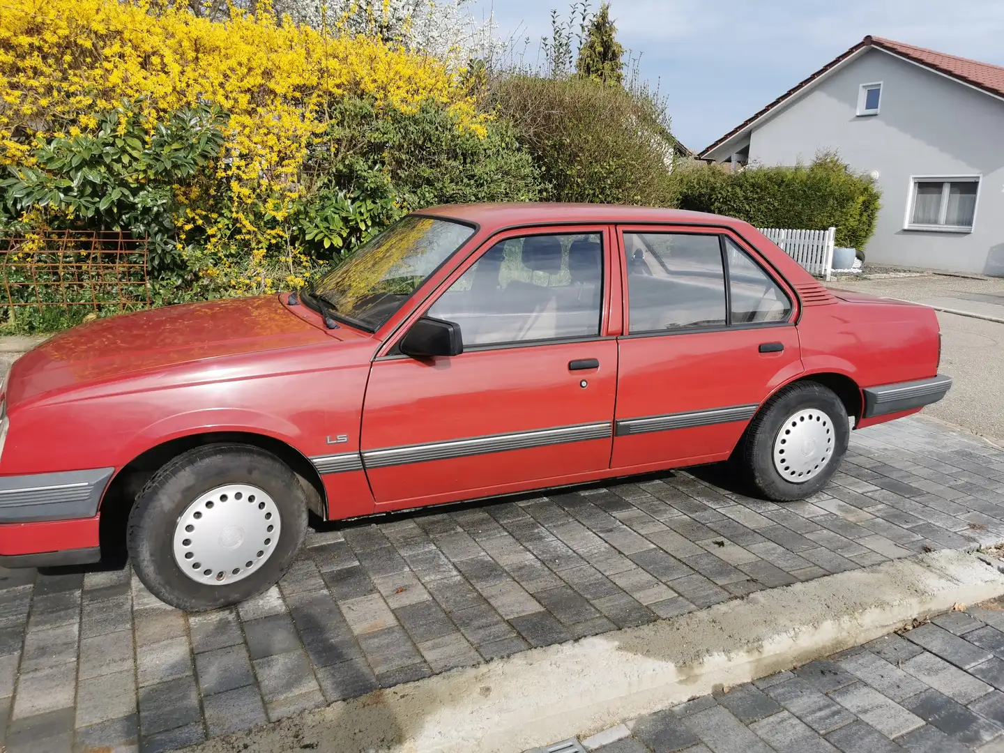 Opel Ascona Ascona c LS Aut. gt Zustand ungeschweißt Red - 1