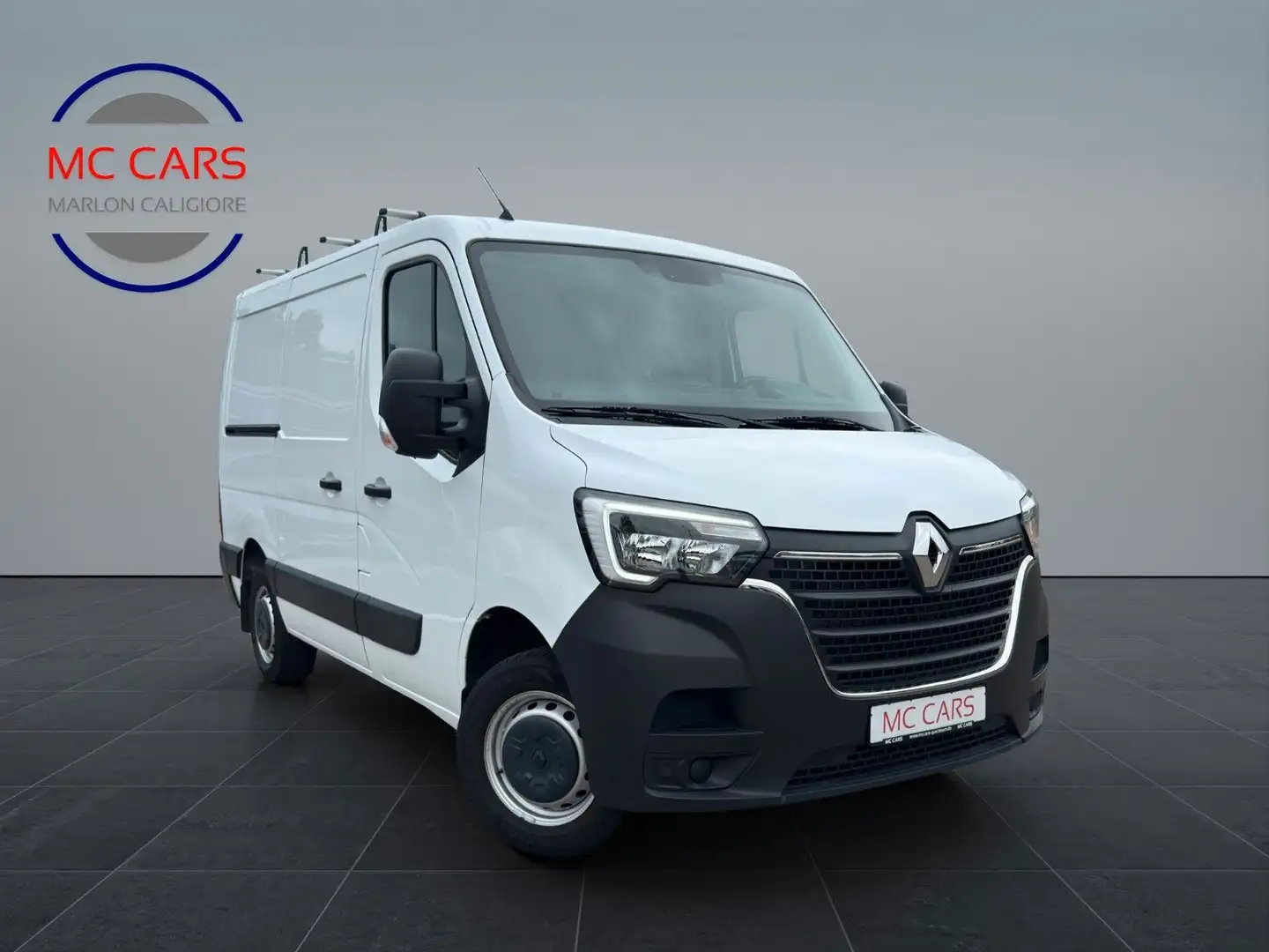 Renault Master III Kasten L1H1 Ka 3,3t Regale Weiß - 1