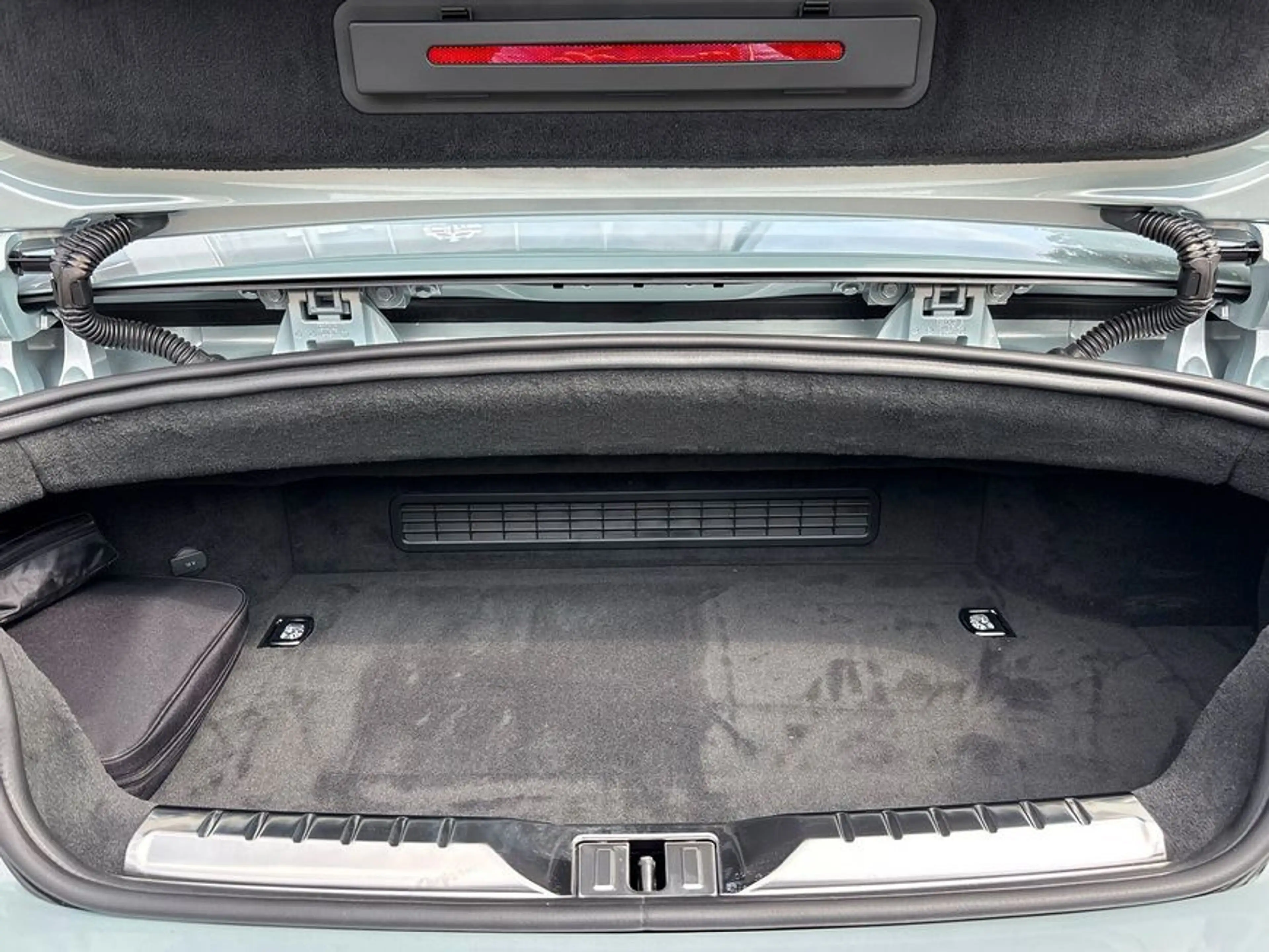 Bentley Continental GTC New Continental GTC V8 Hybrid Mulliner — photo 11