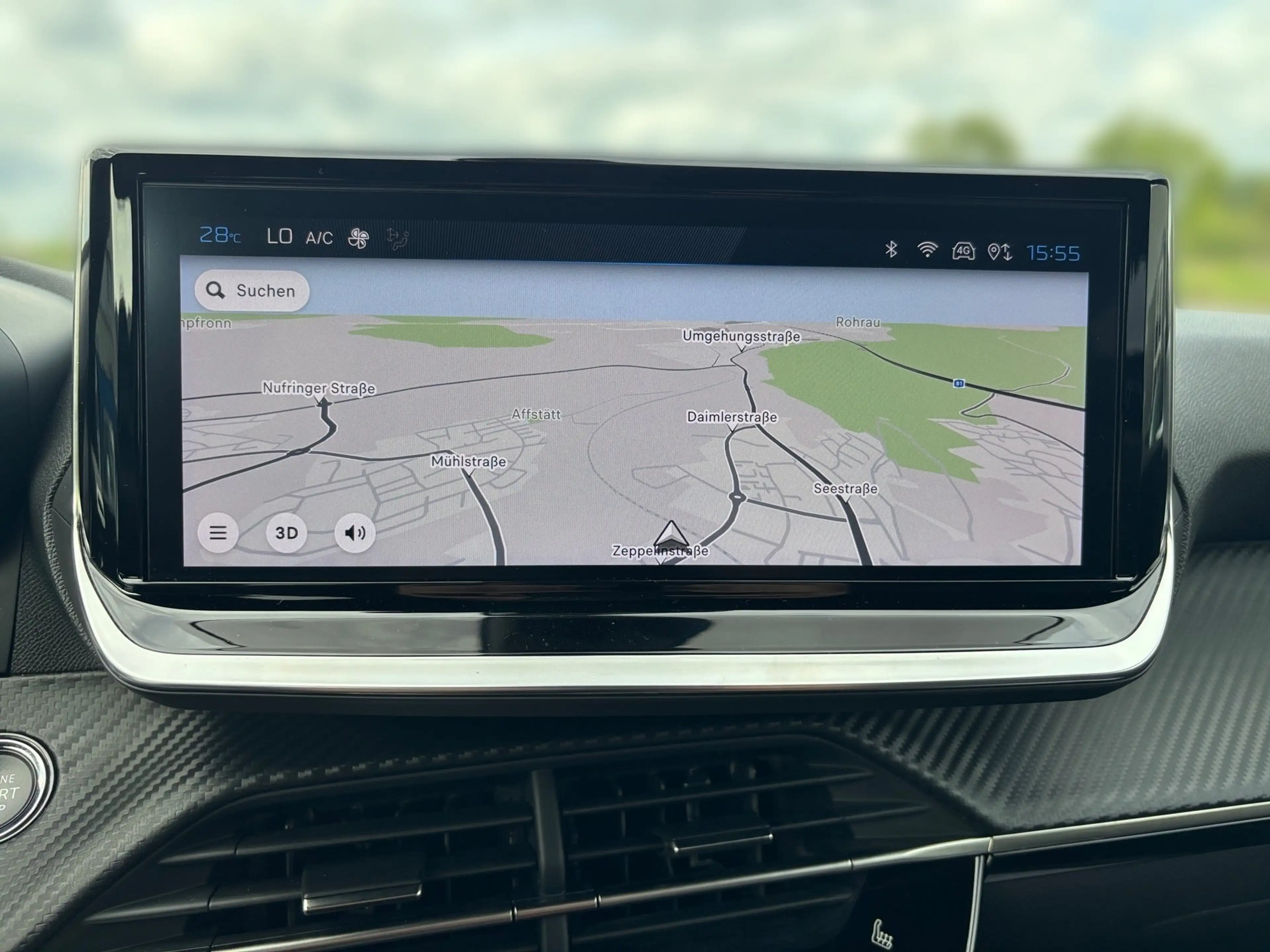 Peugeot 2008 1.2 PureTech 130 Allure LED PDC KlimaA Navi — photo 6