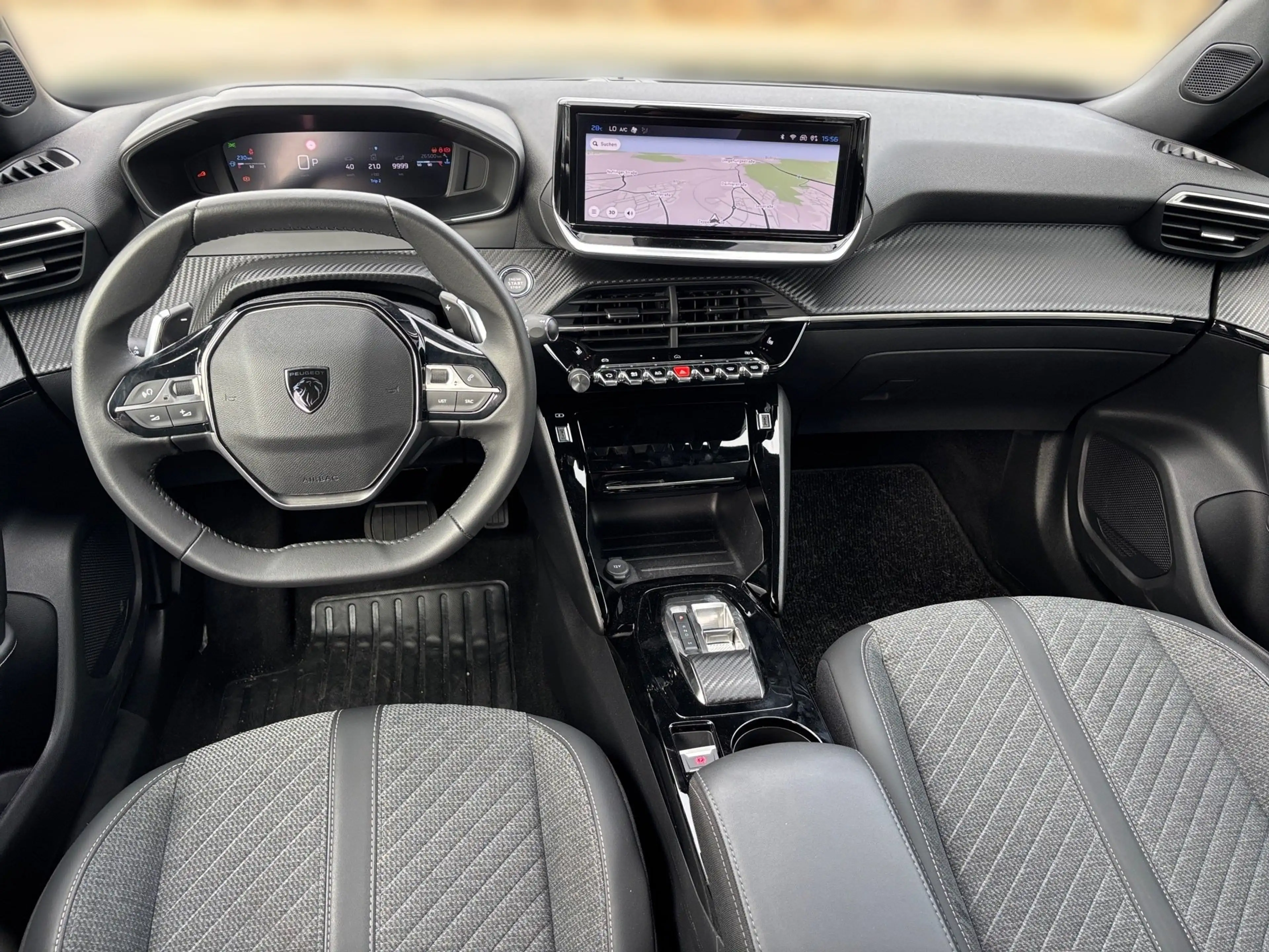 Peugeot 2008 1.2 PureTech 130 Allure LED PDC KlimaA Navi — photo 10