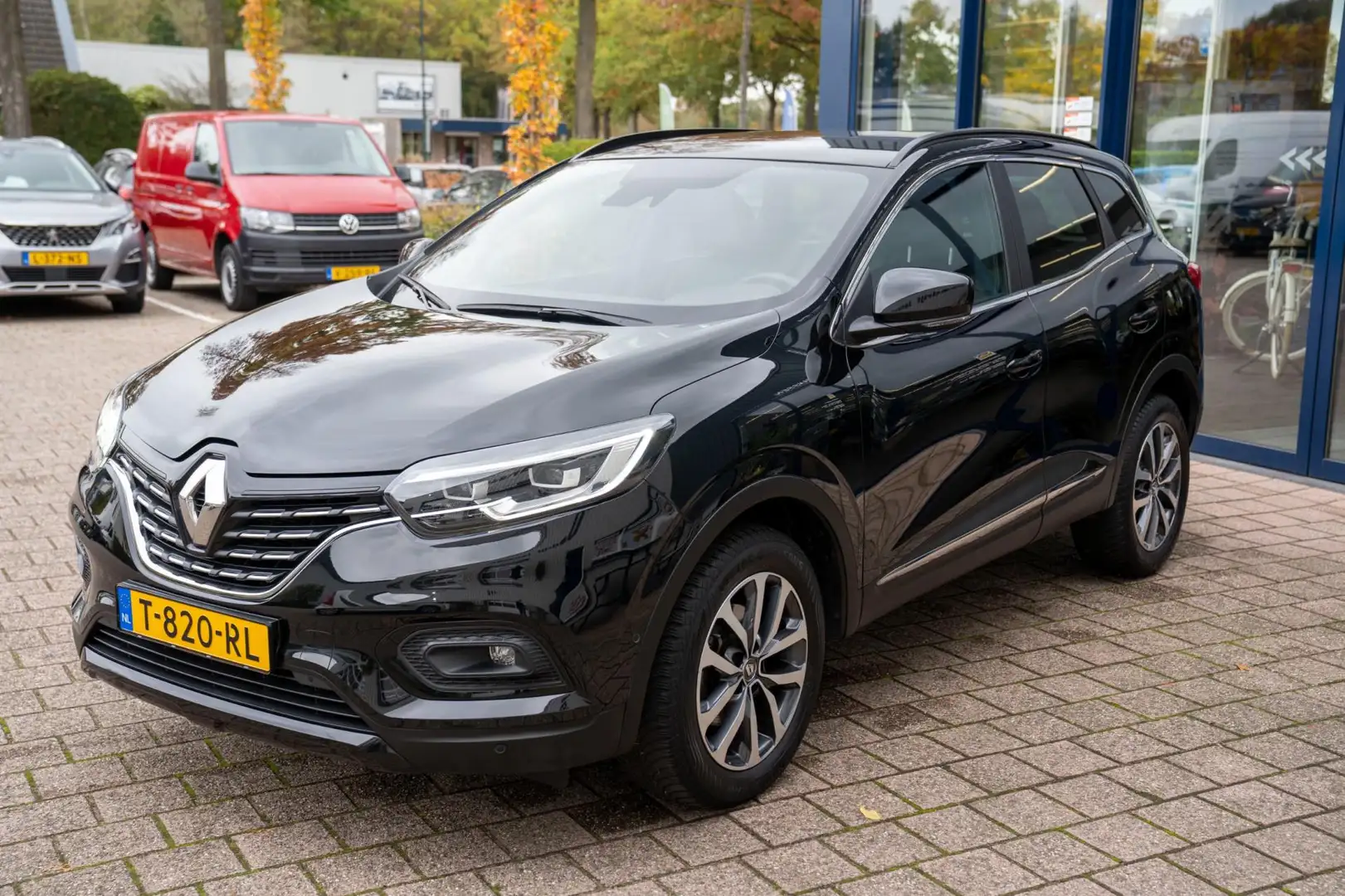 Renault Kadjar 1.3 TCe Black Edition Automaat | Prijs rijklaar in Noir - 2