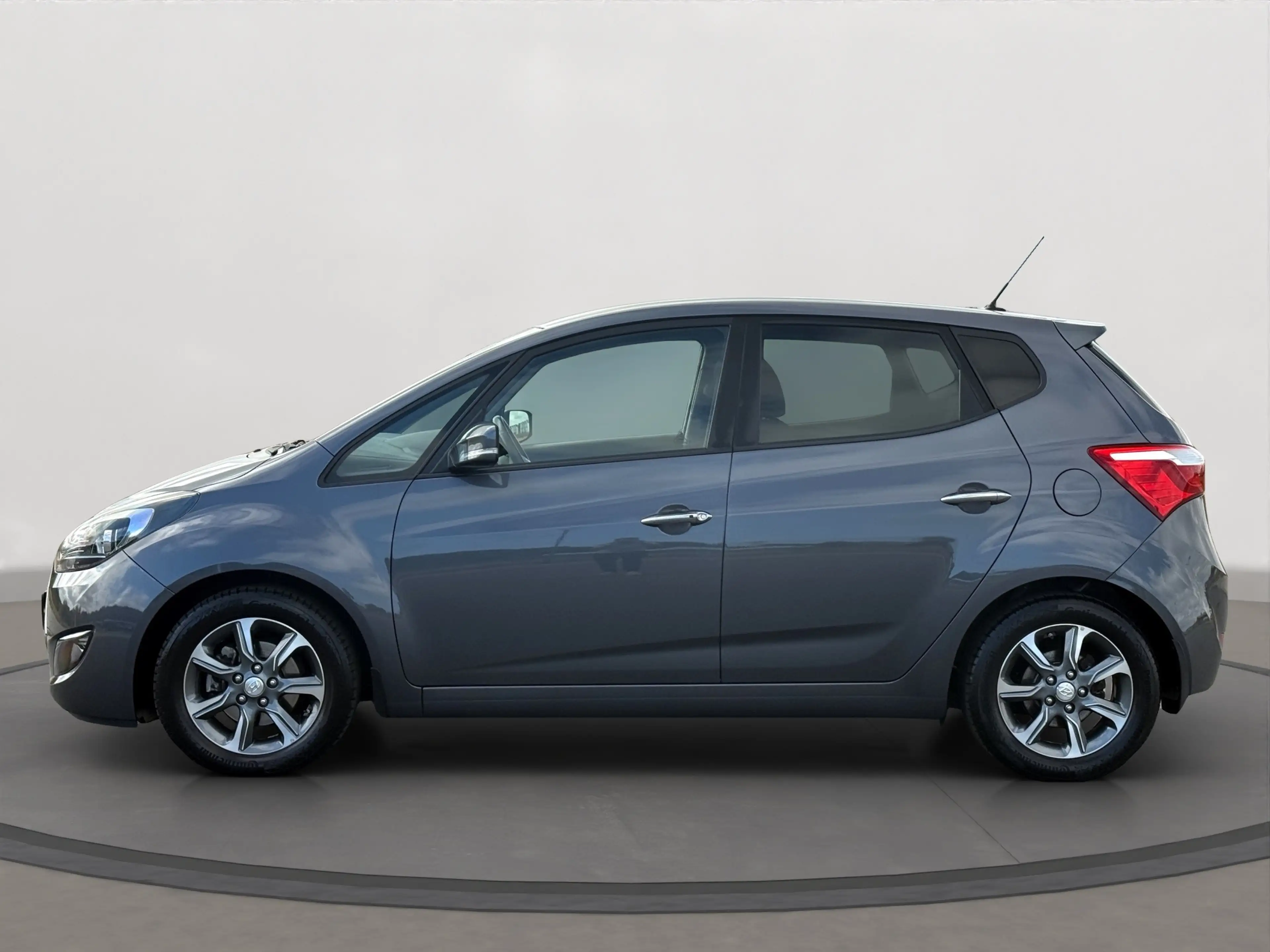 Hyundai iX20 ix20 1.6 Automatik Style R*Kamera Lenkradheizung 1.Hand — photo 2