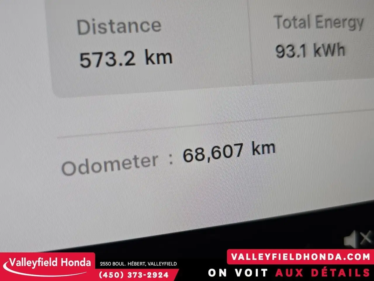 Tesla Model 3 снимка Tesla Model 3