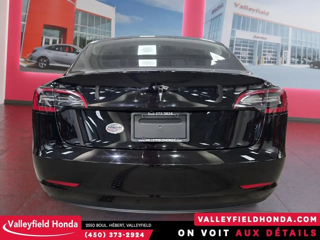 Tesla Model 3 снимка Tesla Model 3