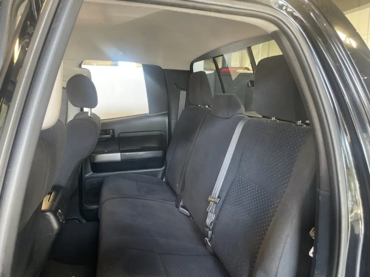 Toyota Tundra снимка Toyota Tundra