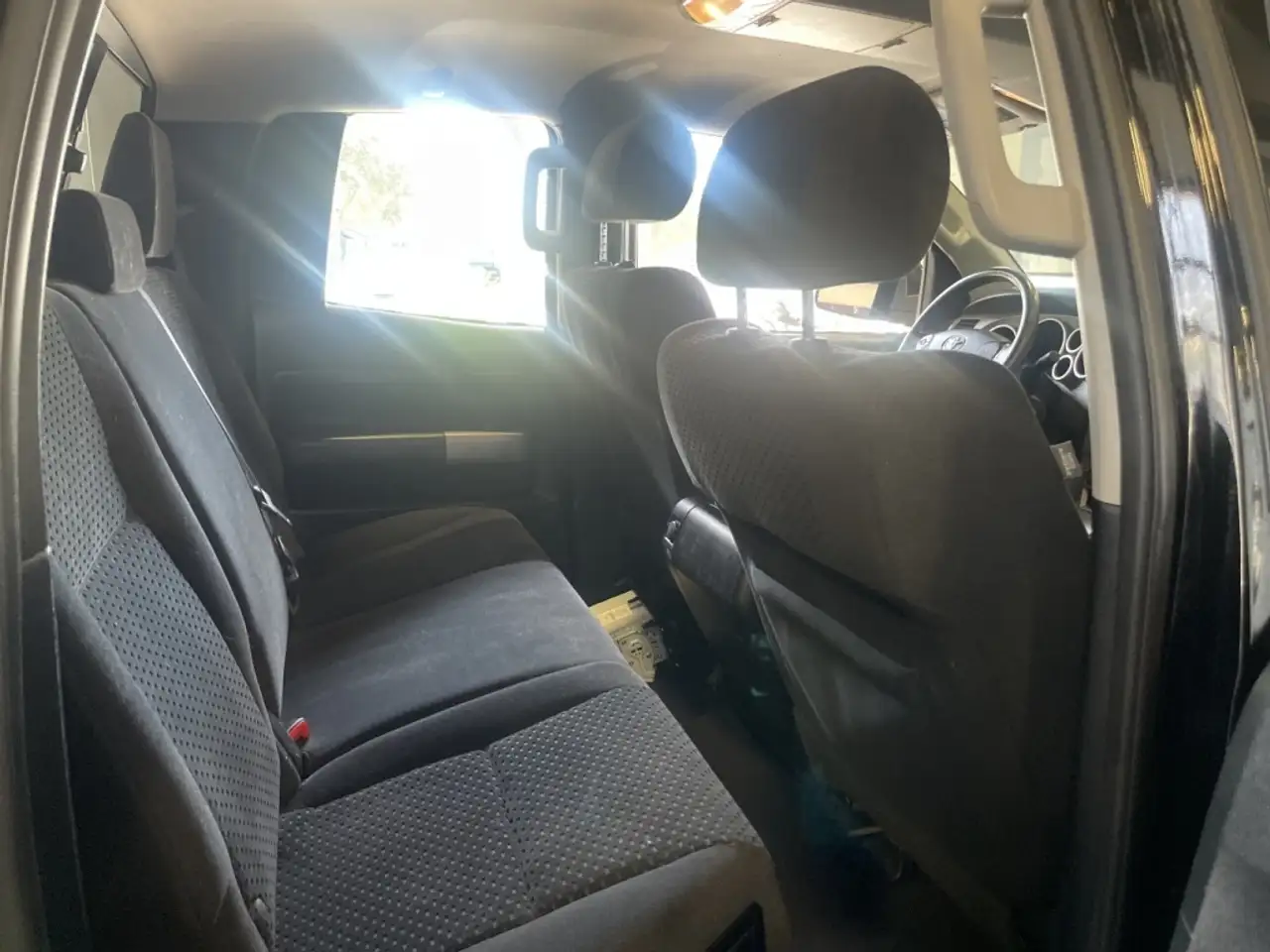 Toyota Tundra снимка Toyota Tundra