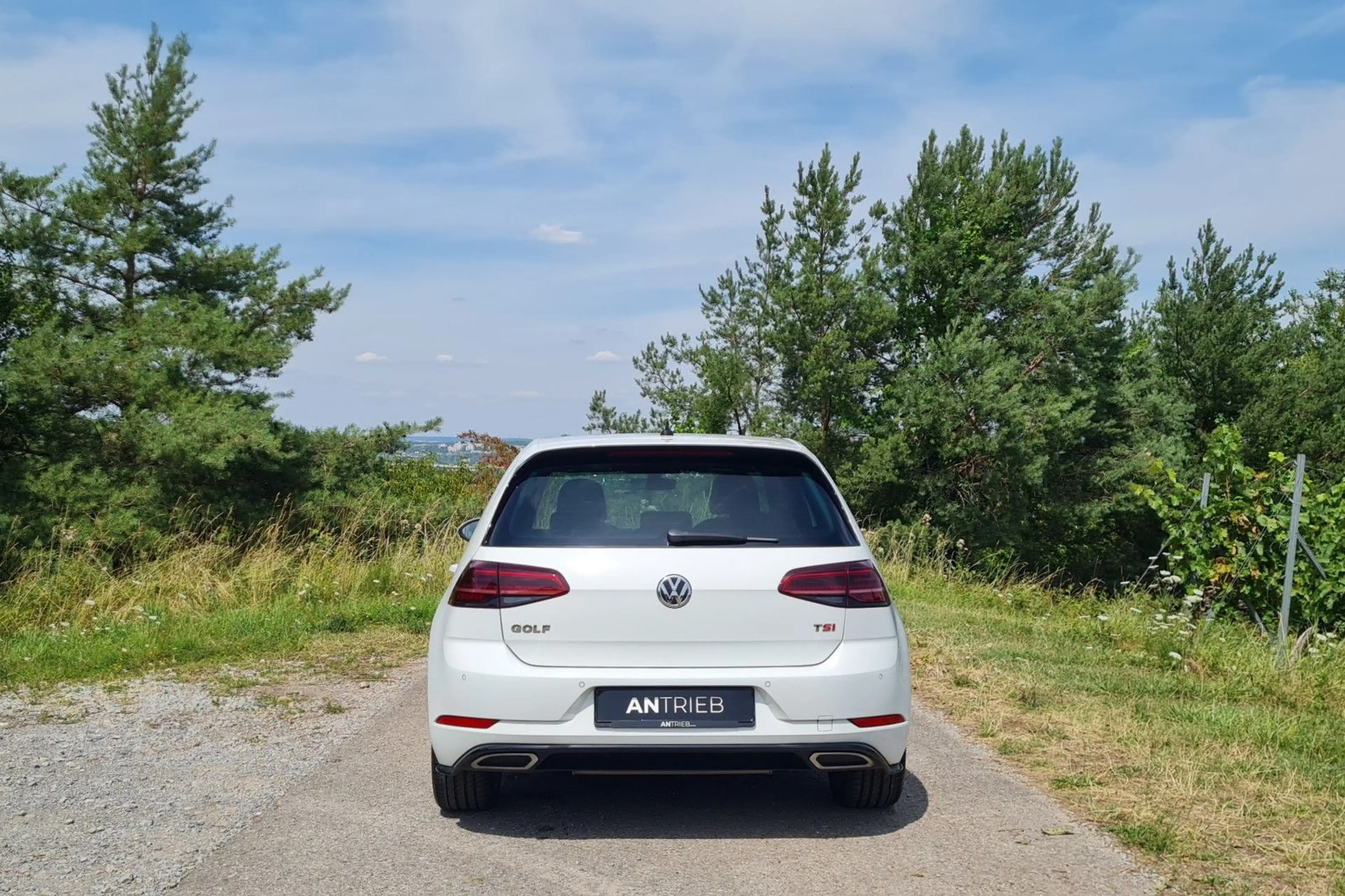 Volkswagen Golf VII 1.5 TSI ACT Highline R-Line-Paket ACC — photo 4