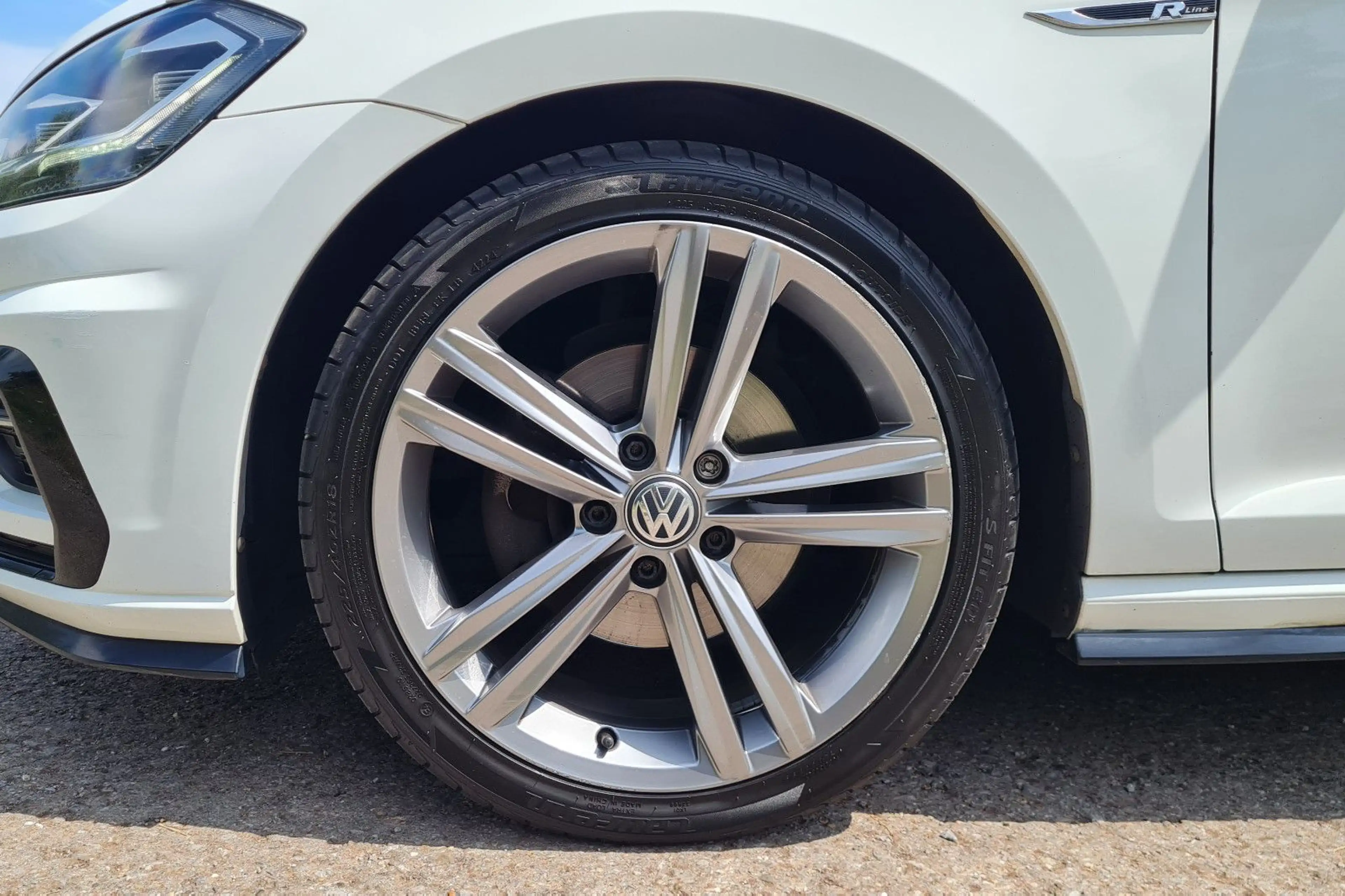Volkswagen Golf VII 1.5 TSI ACT Highline R-Line-Paket ACC — photo 9
