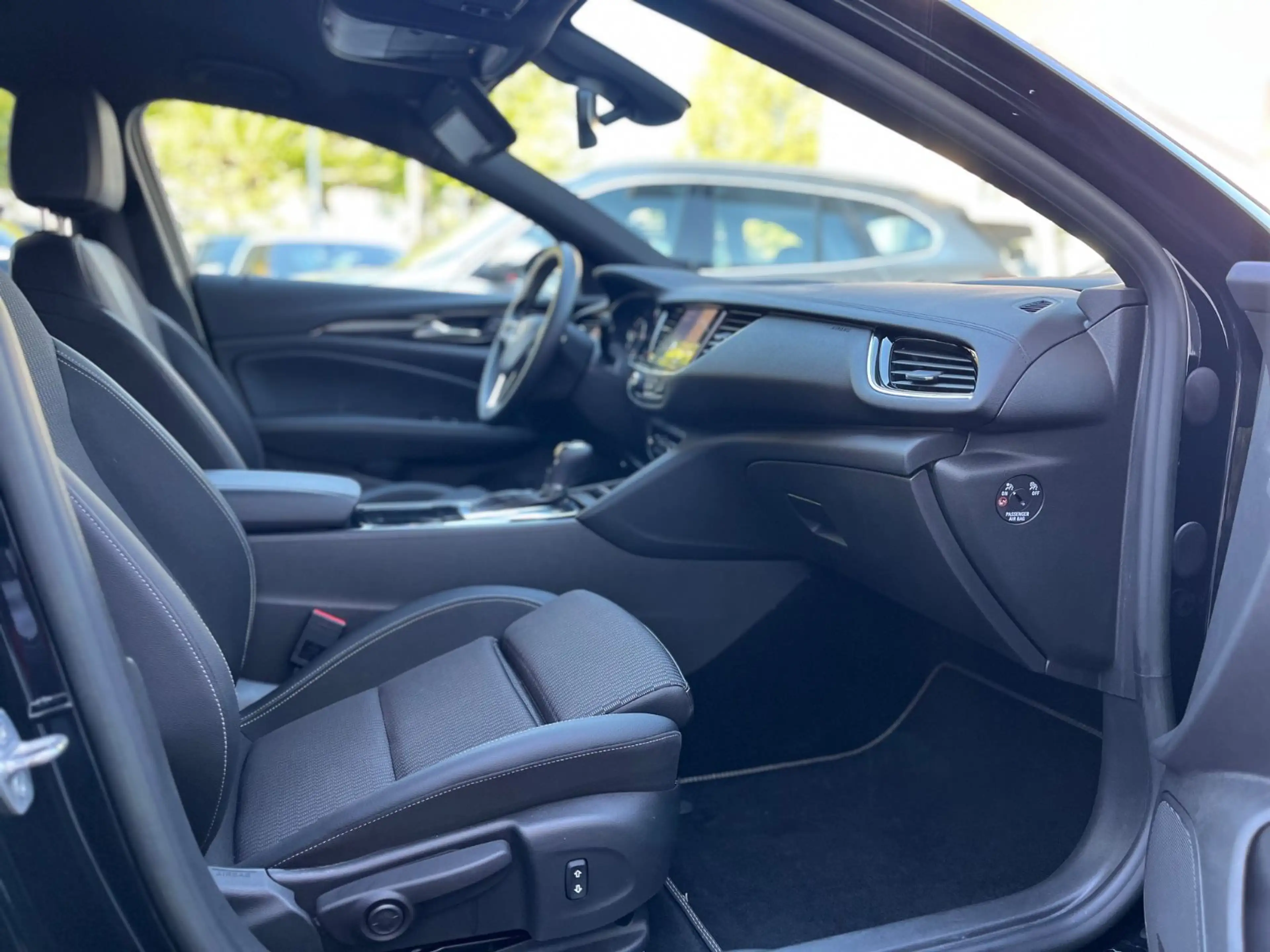 Opel Insignia B Sports Tourer Elegance — photo 9