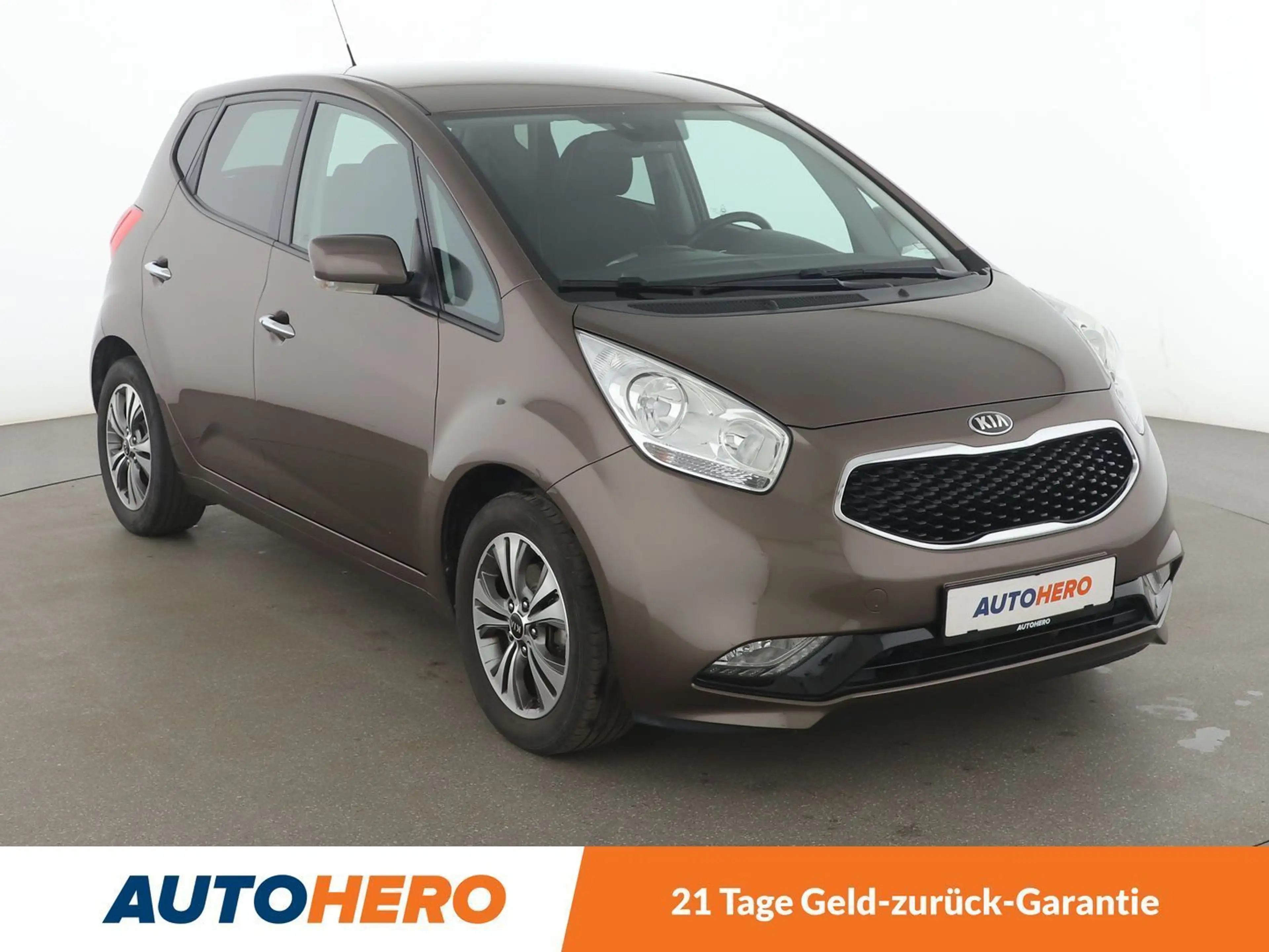 Kia Venga 1.6 Spirit Aut.*NAVI*TEMPO*PDC*SHZ* — photo 8