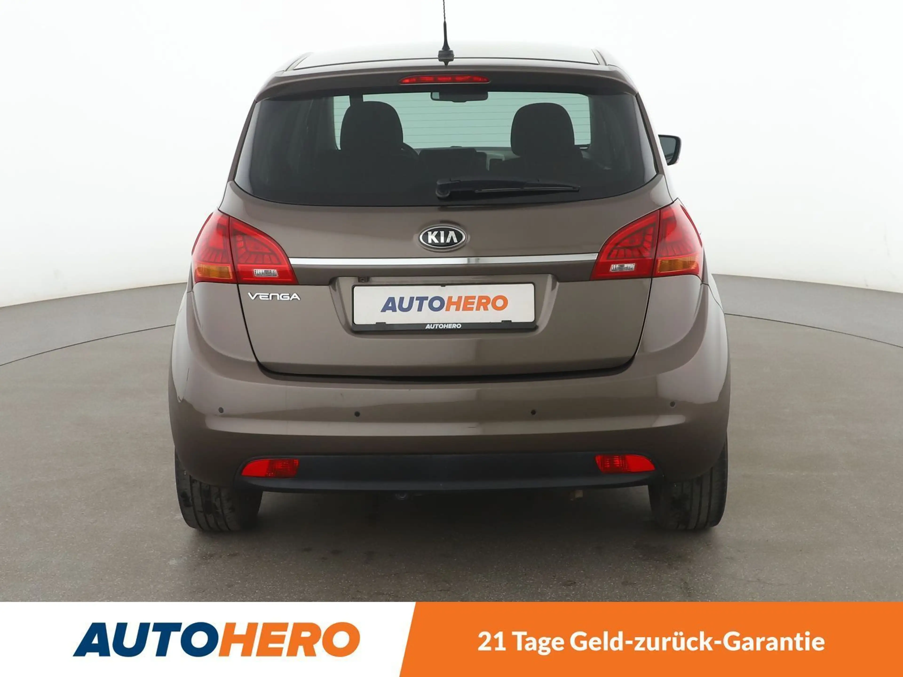 Kia Venga 1.6 Spirit Aut.*NAVI*TEMPO*PDC*SHZ* — photo 5
