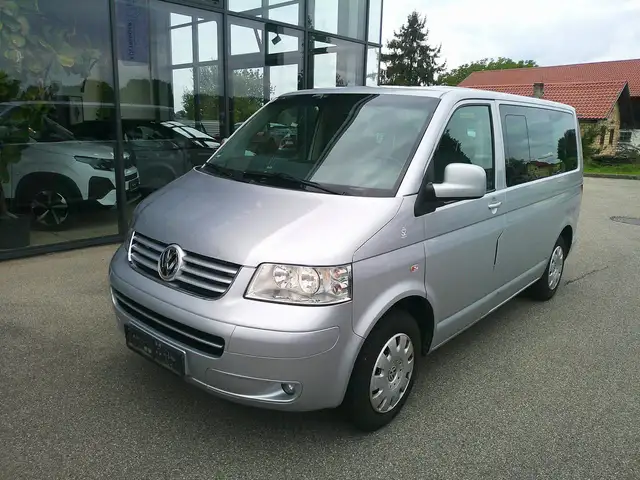 Volkswagen T5 Caravelle Caravelle Comfort 2,5 TDI 4motion D-PF Comfort