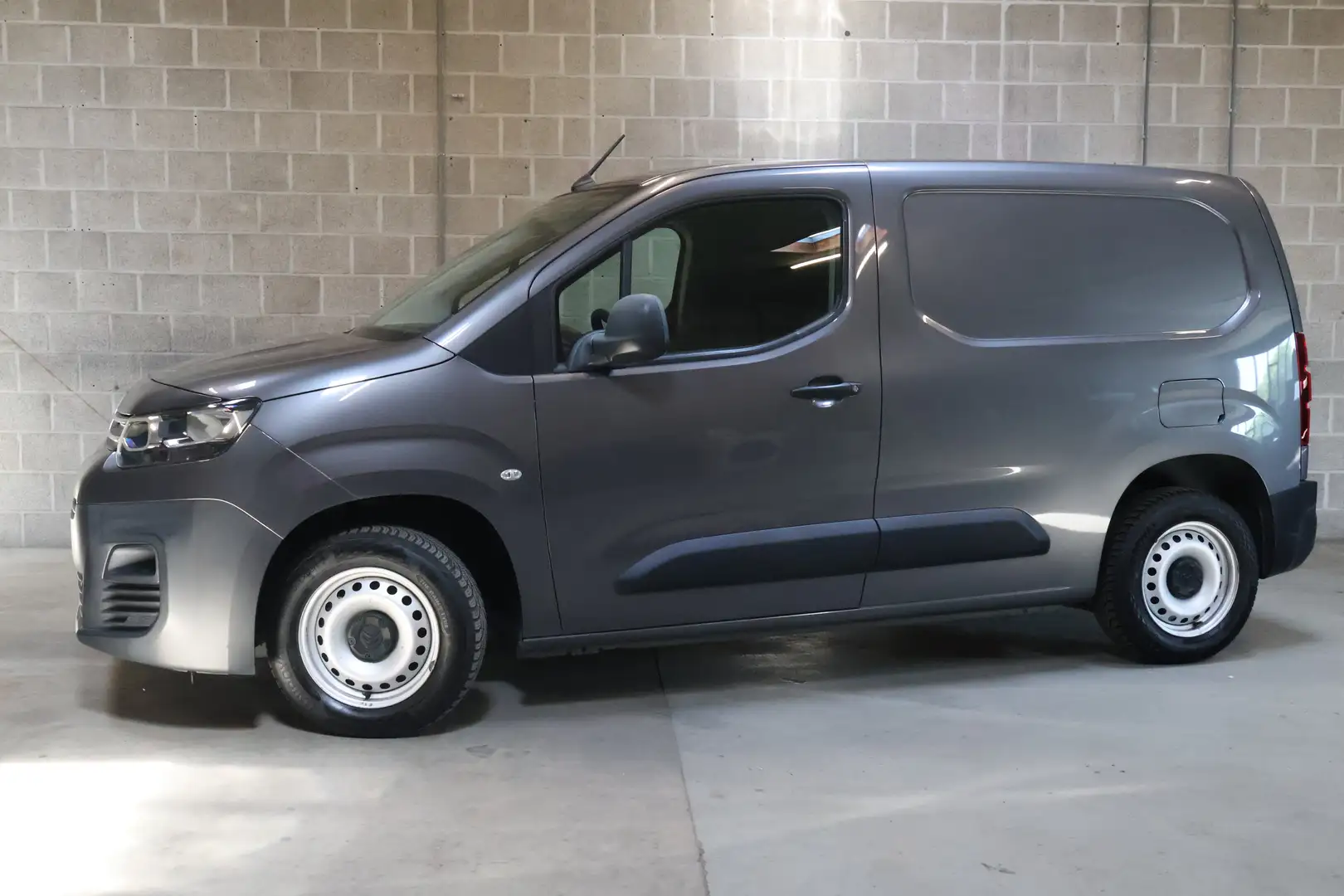 Citroen Berlingo 1.6 HDI 75 PK MT5| Airco| CC| 3-Zits| Sensoren Grijs - 2