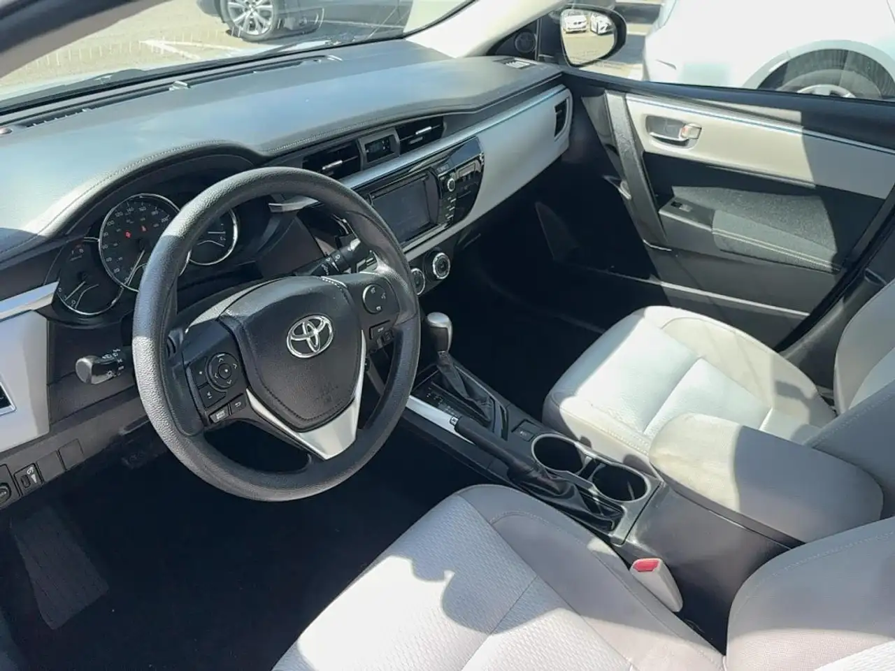 Toyota Corolla снимка Toyota Corolla