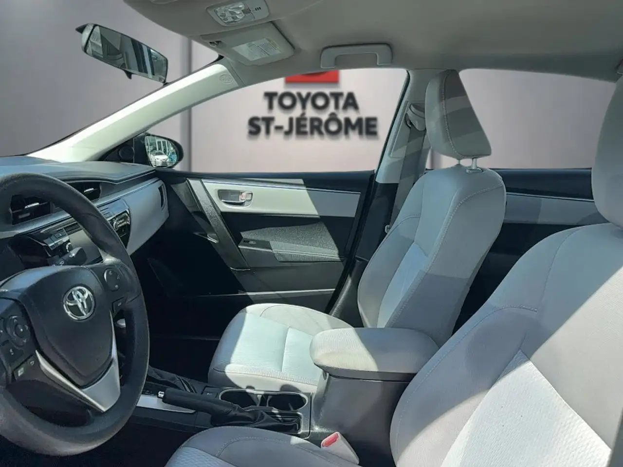 Toyota Corolla снимка Toyota Corolla