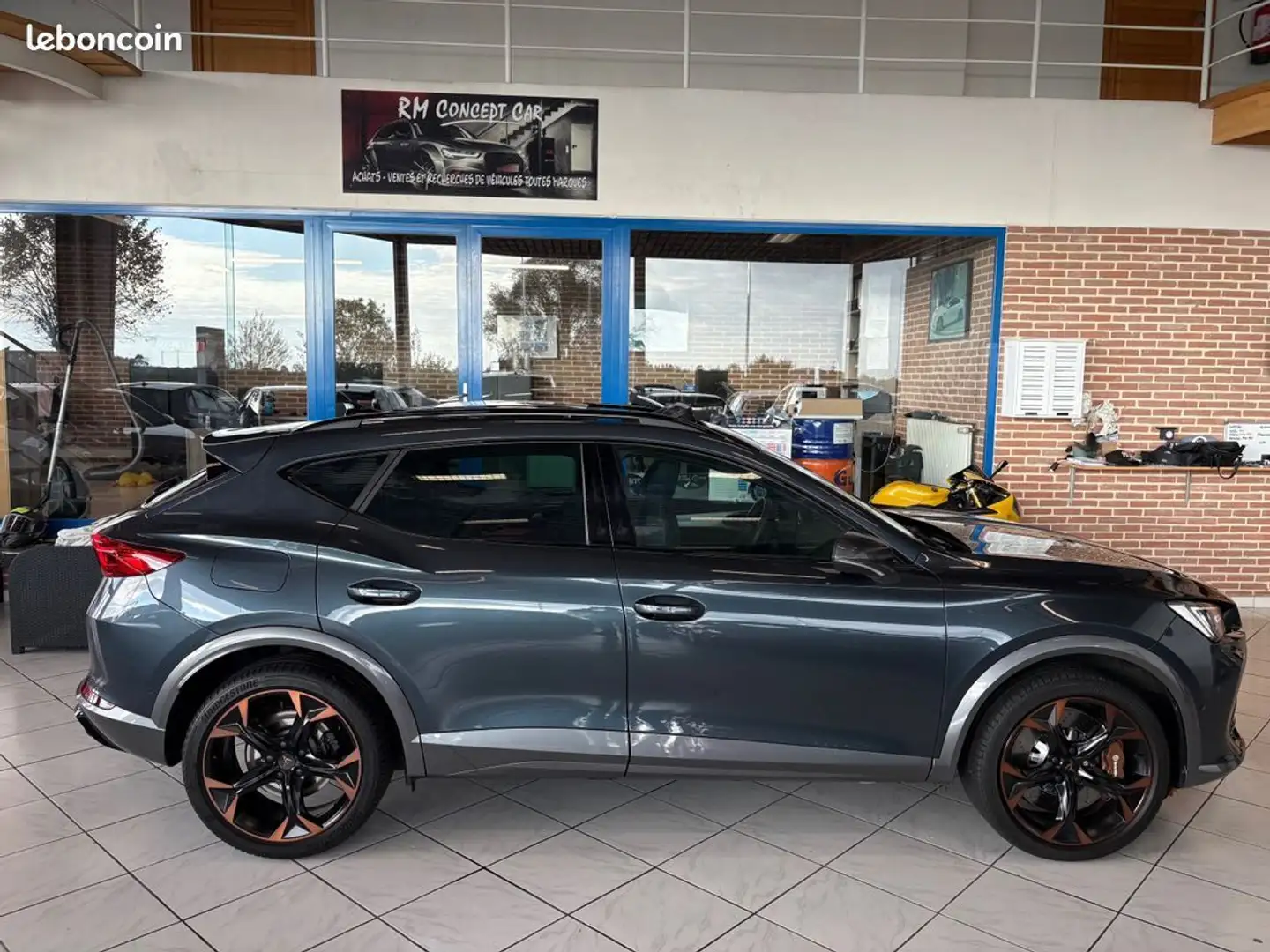 CUPRA Formentor VZ 2.0 TSI 4DRIVE DSG 310CH TOIT OUVRANT-GPS-LED-SON BEATS-CAMERA-JANTES 19-CARTE GRISE INCLUSE-1 MAIN Gris - 2