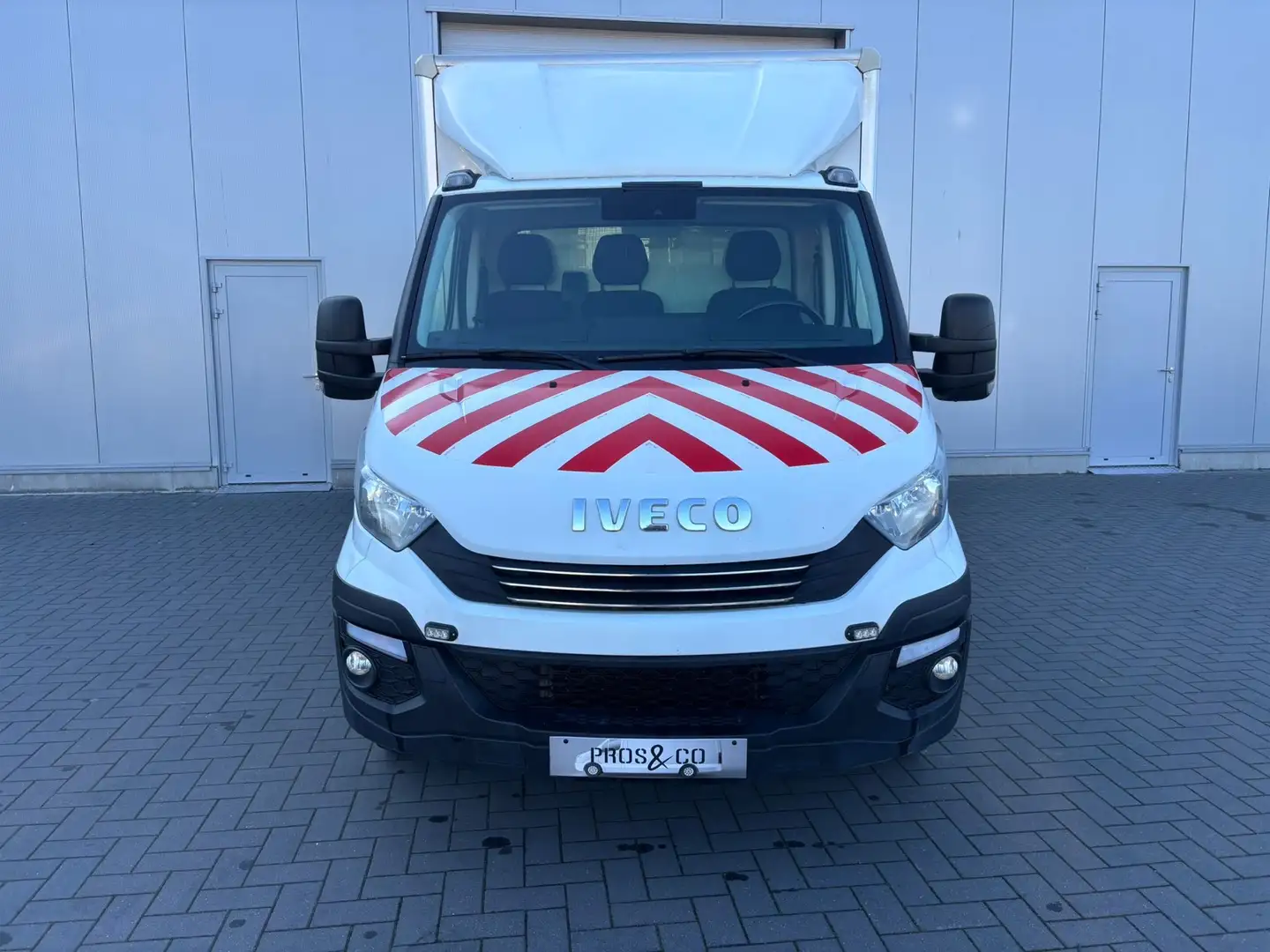 Iveco Daily // BOITE AUTO // TVA DEDUCTIBLE //  1 ER MAIN Blanc - 2